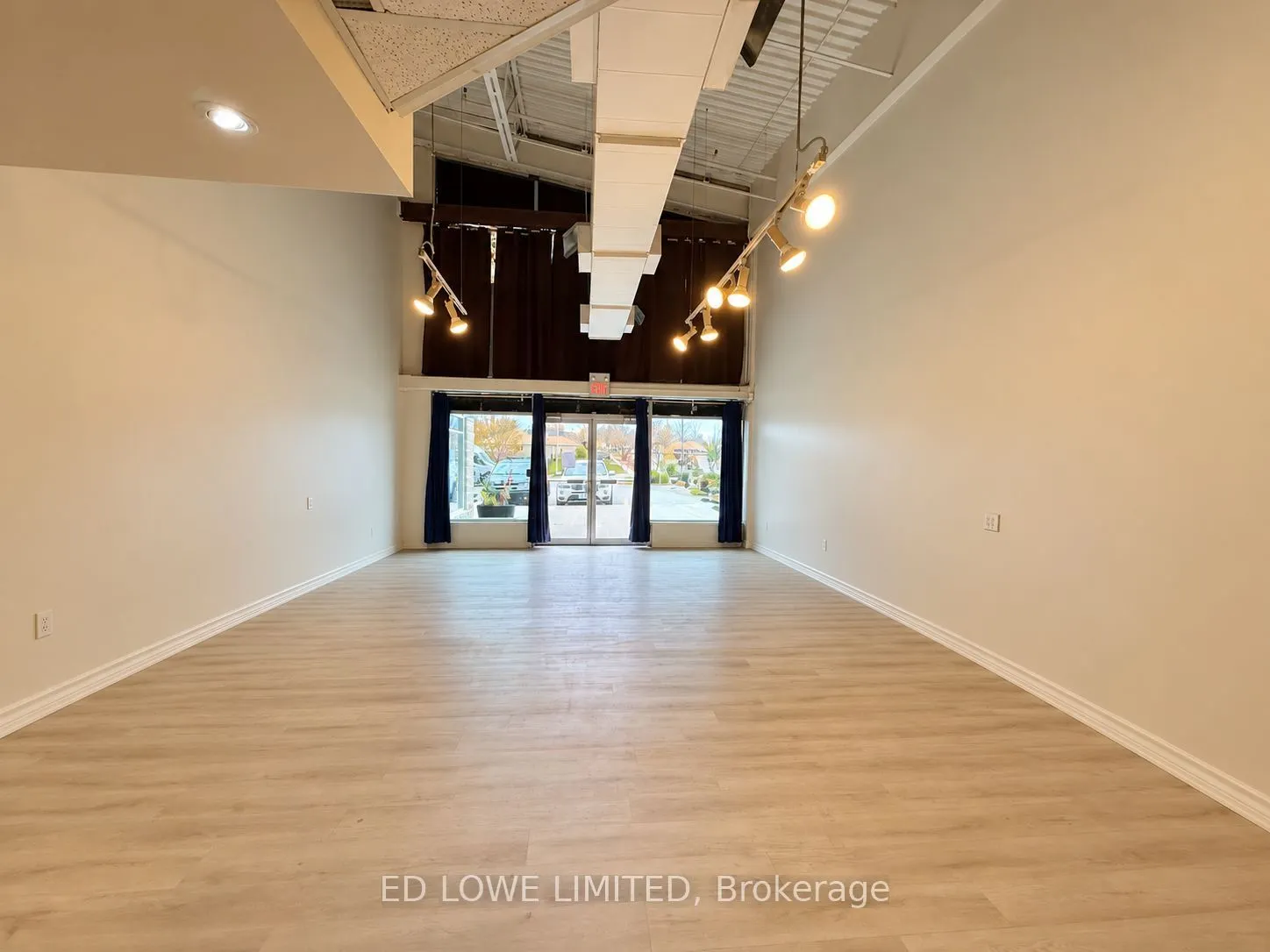 555 Mapleview Drive W #8 - 10a