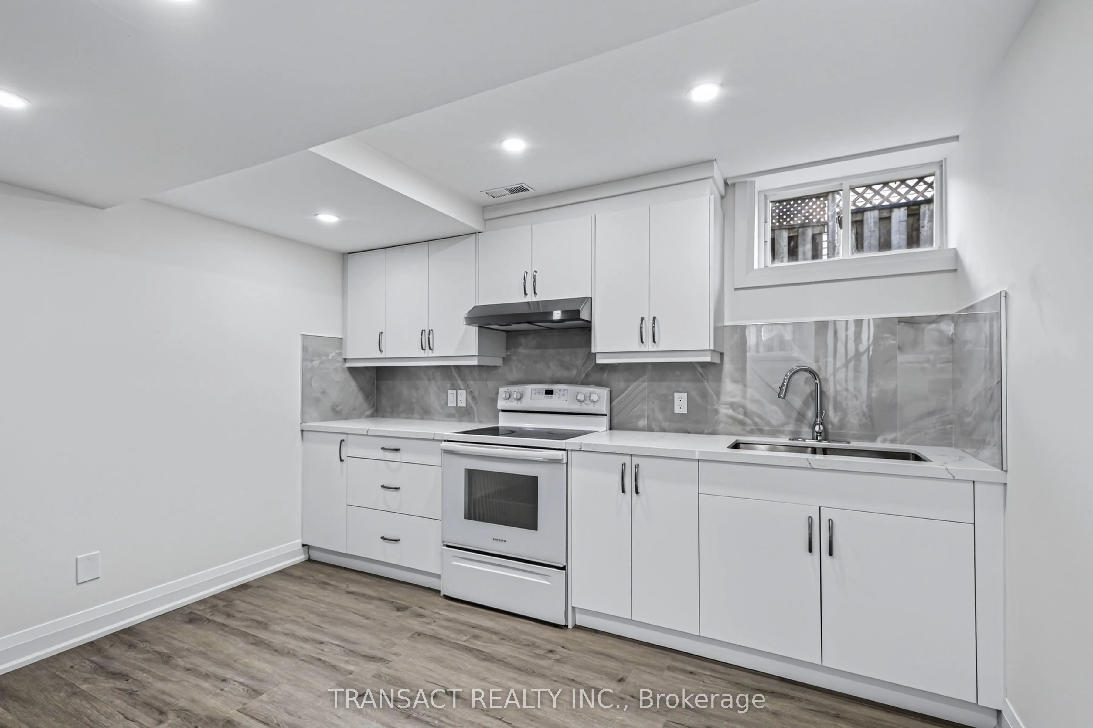 301 Hickling Trail #Lower