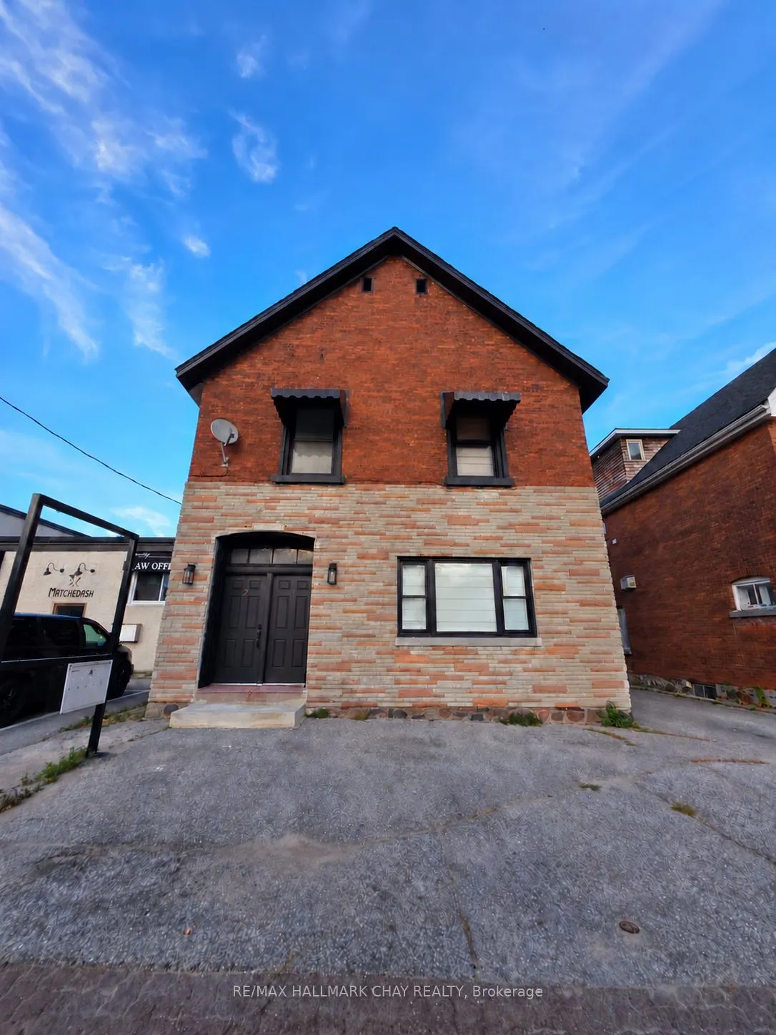 28 Matchedash Street N #1