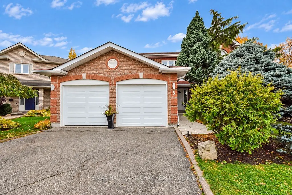 5 McCutcheon Court