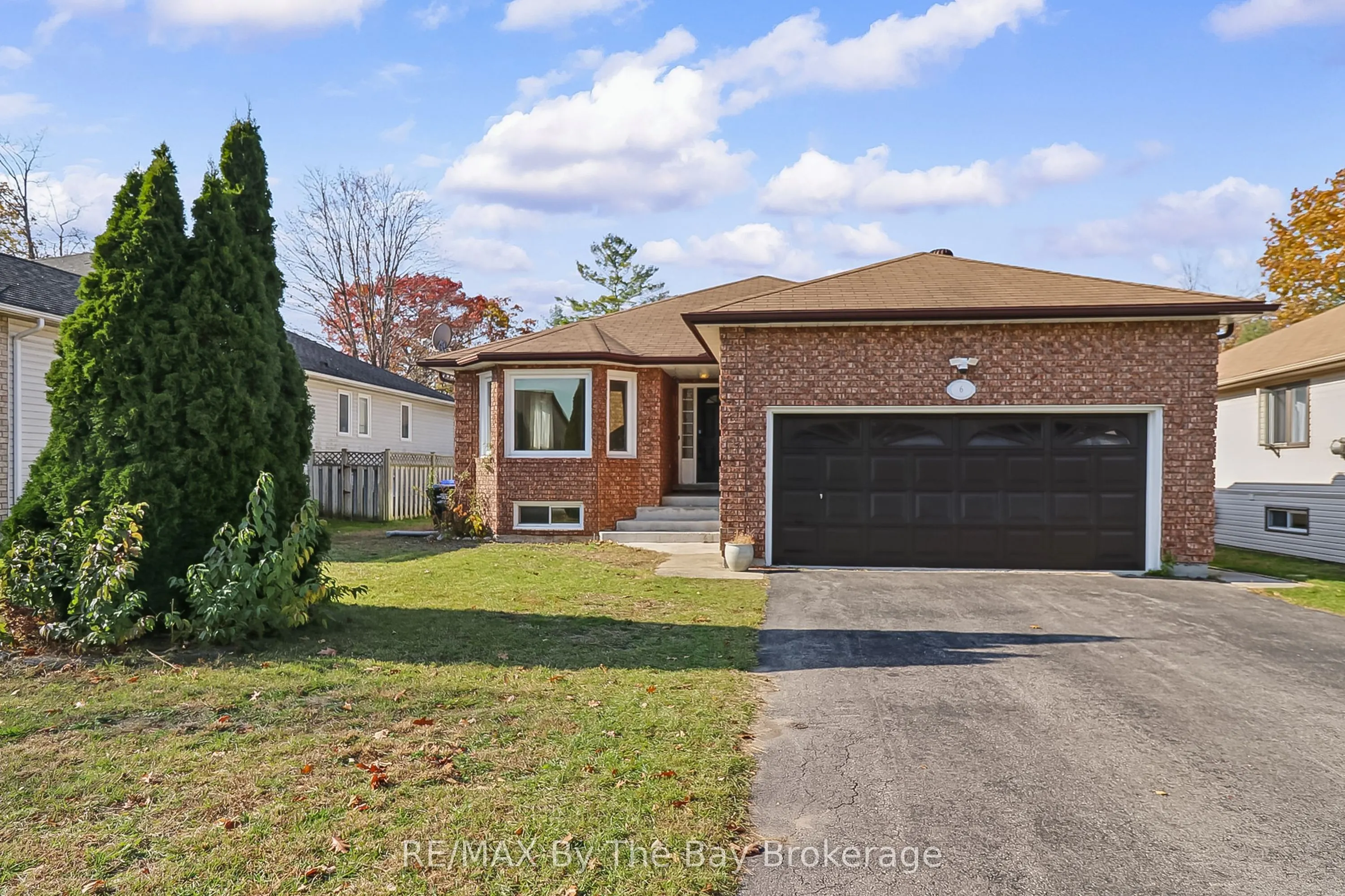 6 Riverdale (Lower Level) Drive