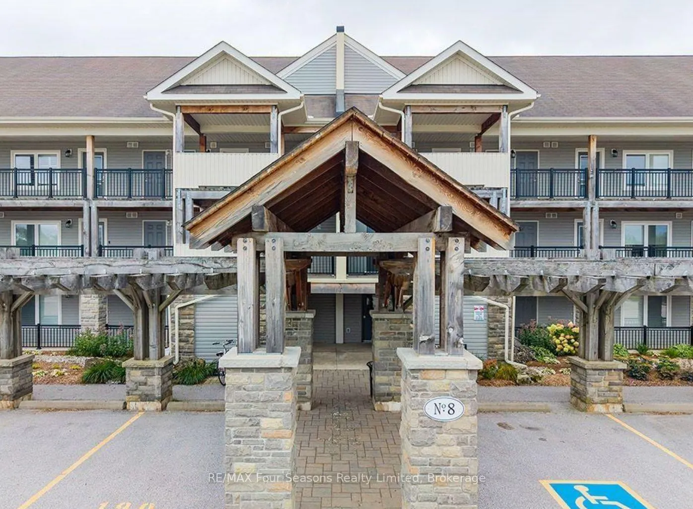8 BRANDY LANE Drive #306
