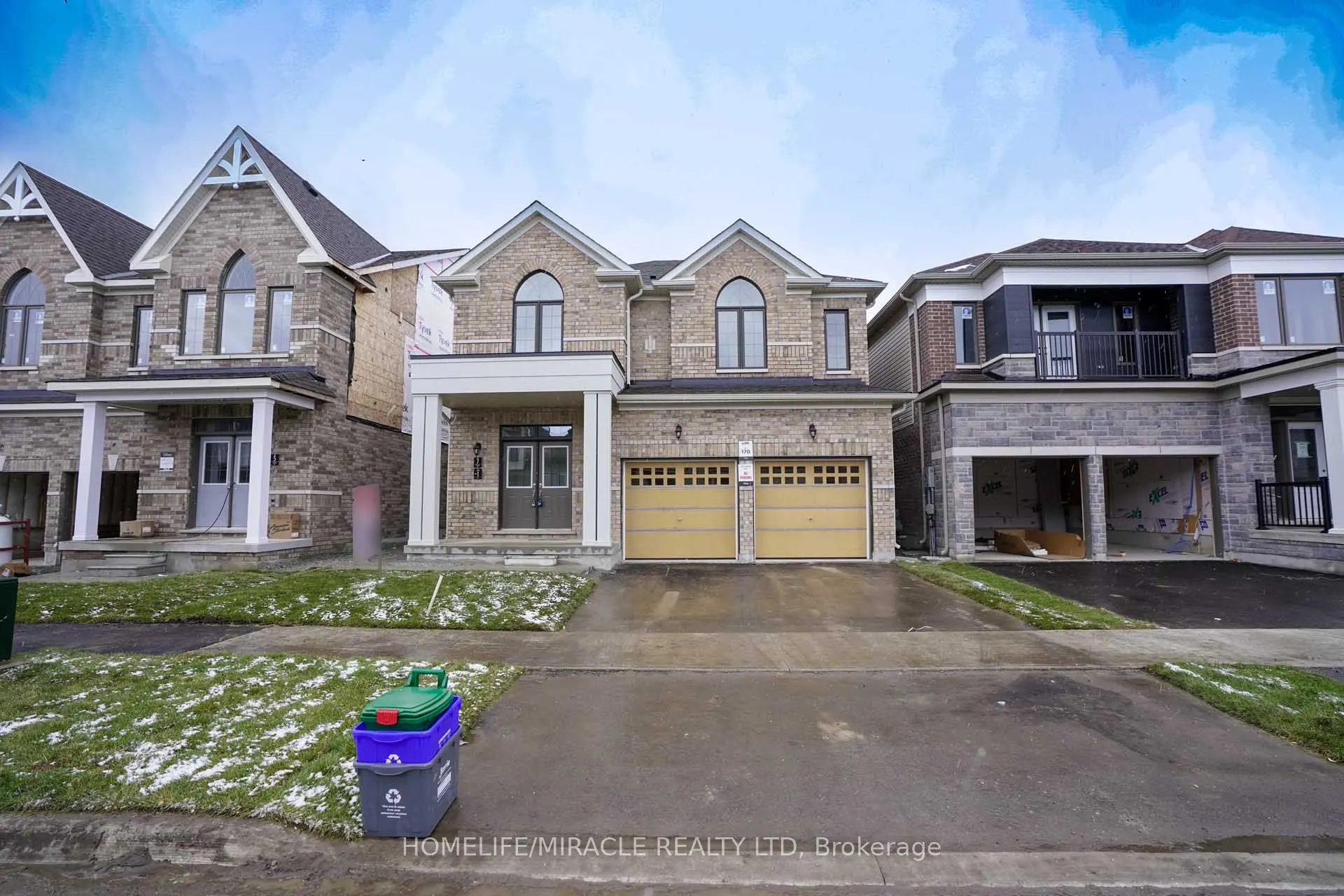 7 Ludlow Drive #Upper