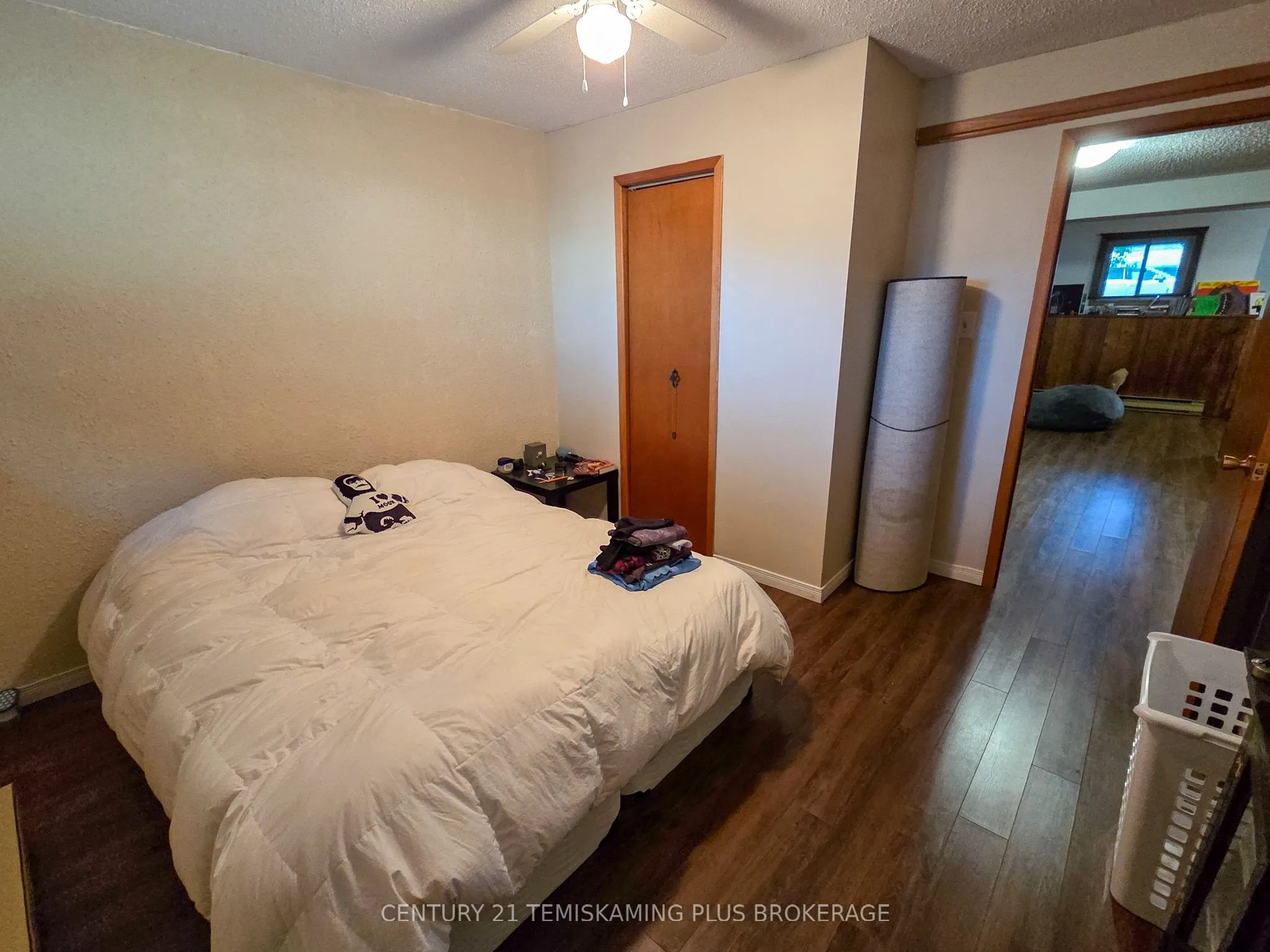 134-136 King Street W