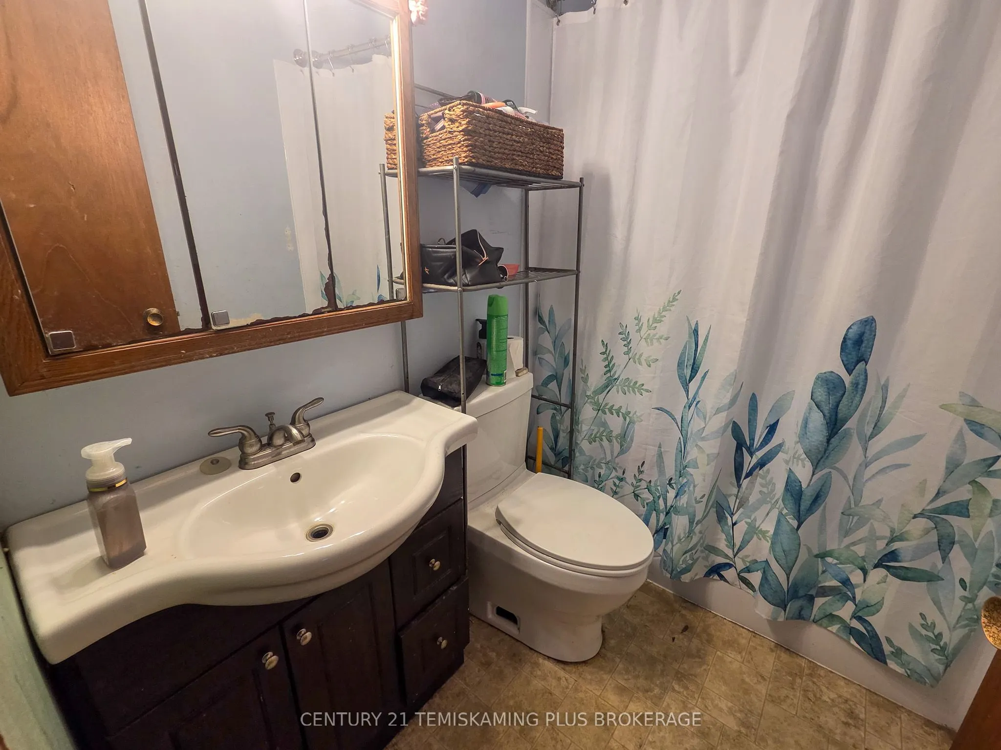 134-136 King Street W