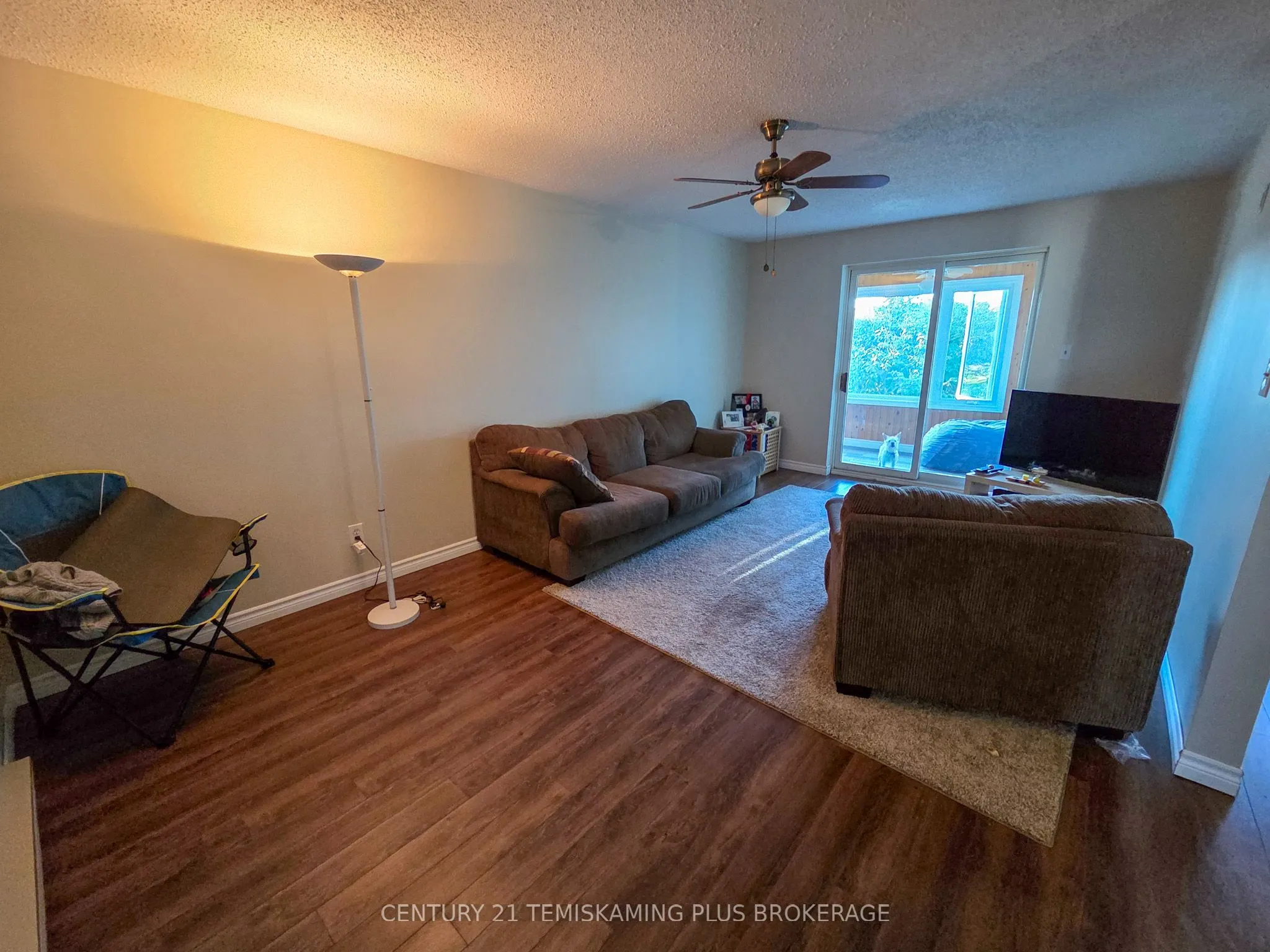 134-136 King Street W