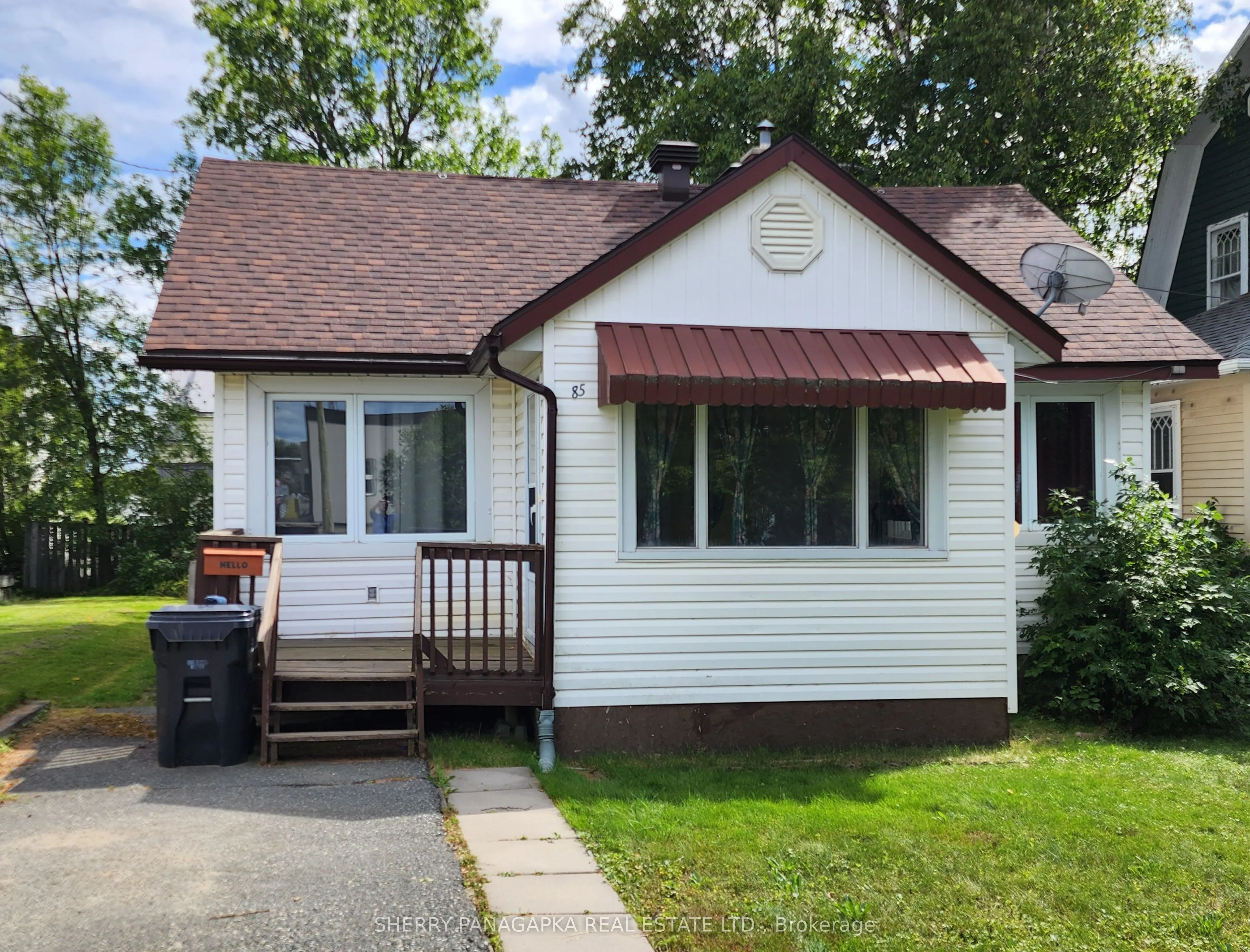 85 Government Road E