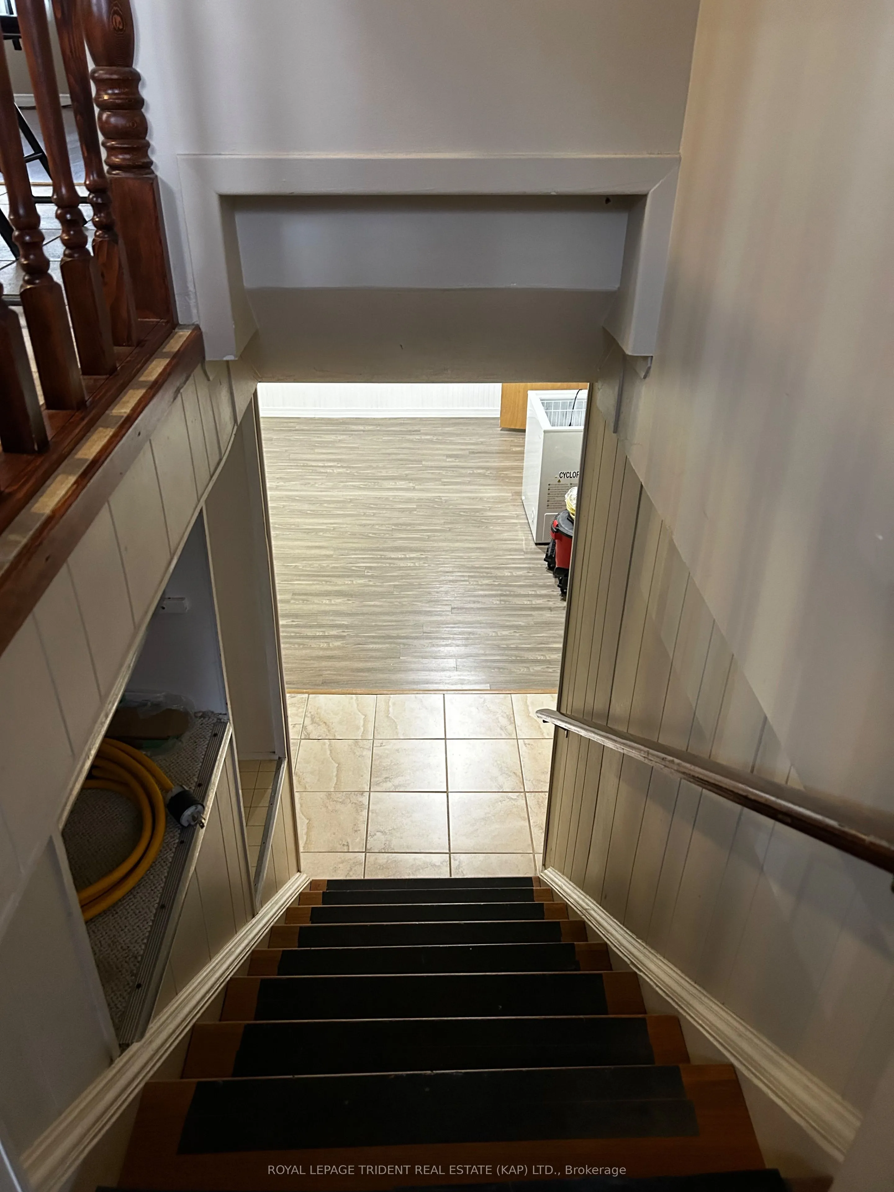 4 Empire Avenue