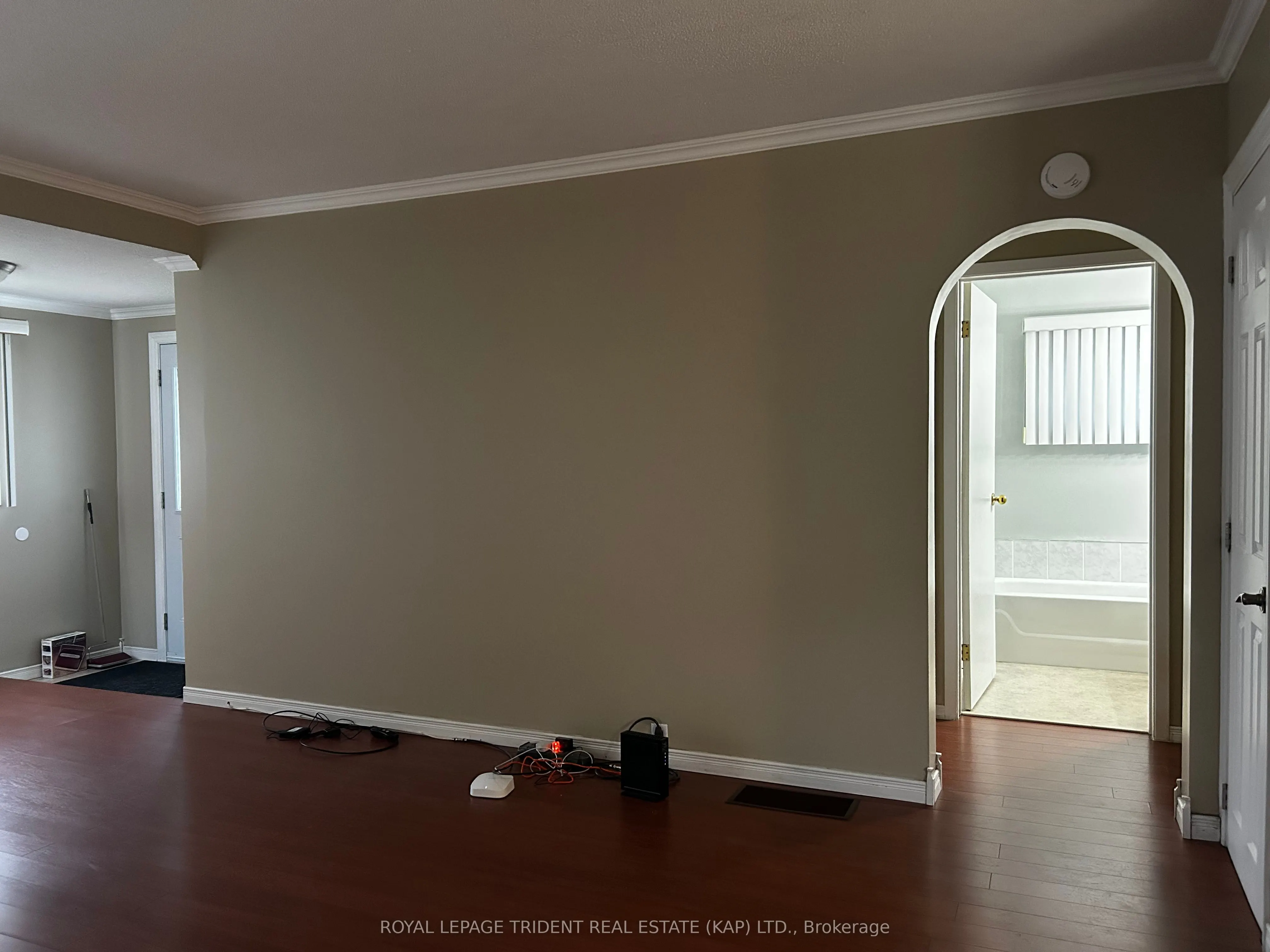4 Empire Avenue