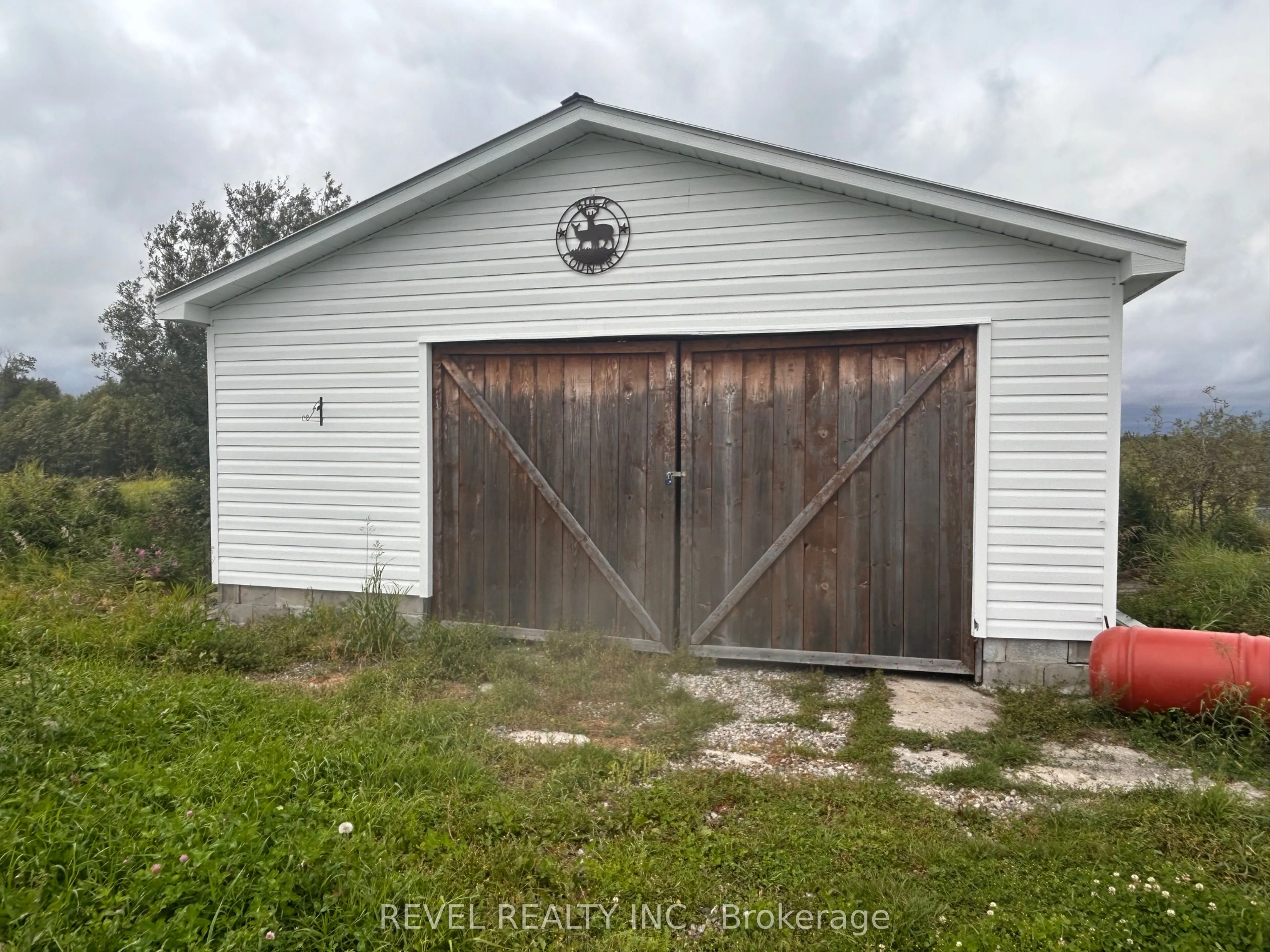 1105 4 & 5 Glackmeyer Concession
