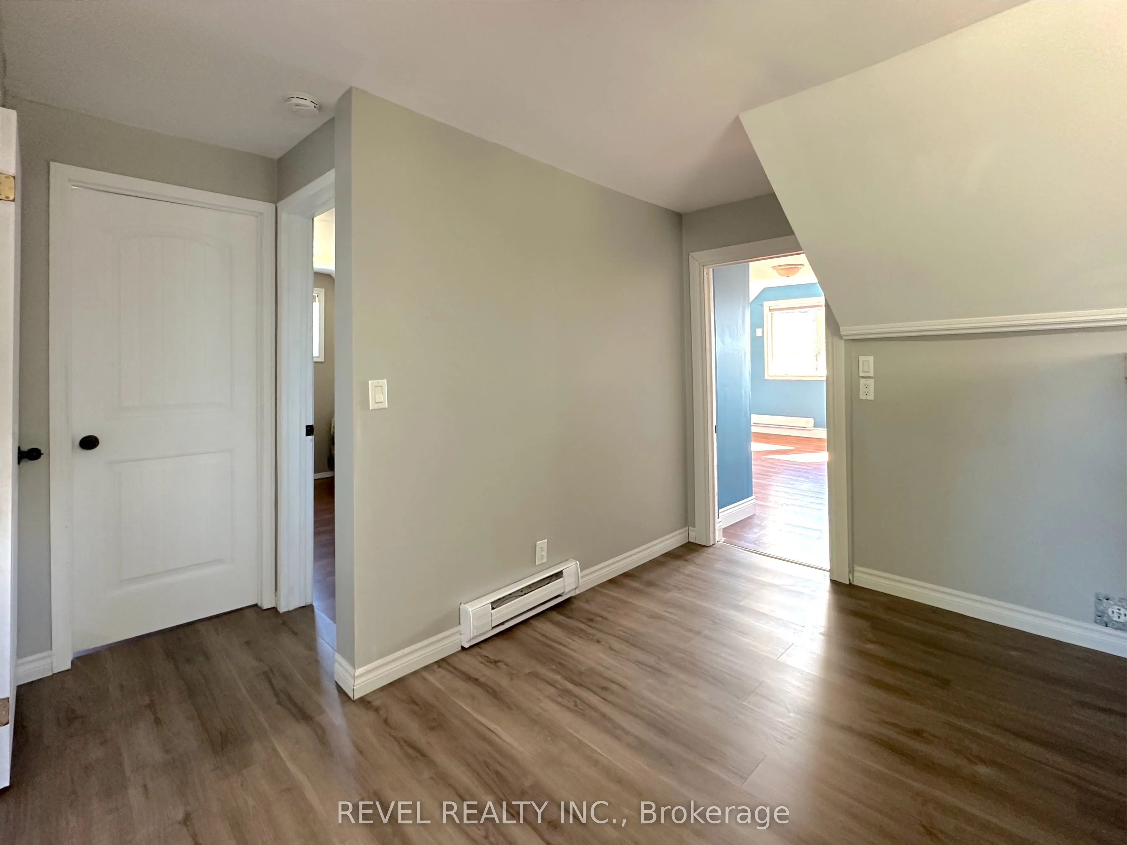 343 Macdougall Avenue