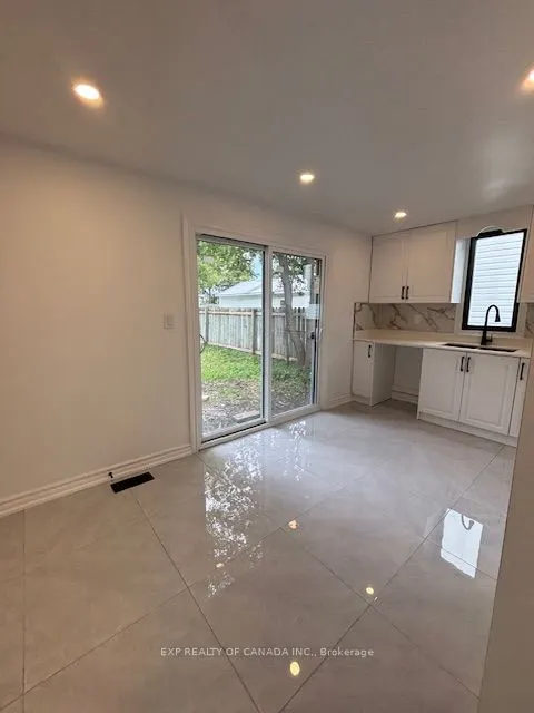 34 Floral Avenue