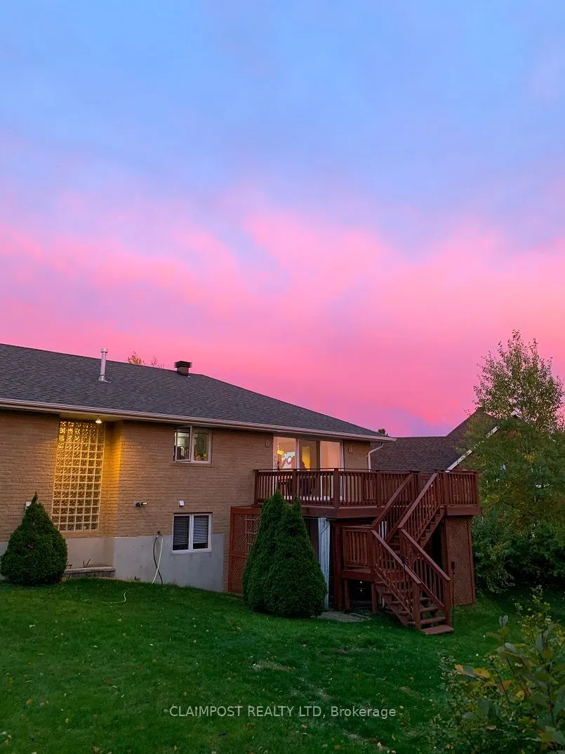 697 Lavigne Boulevard
