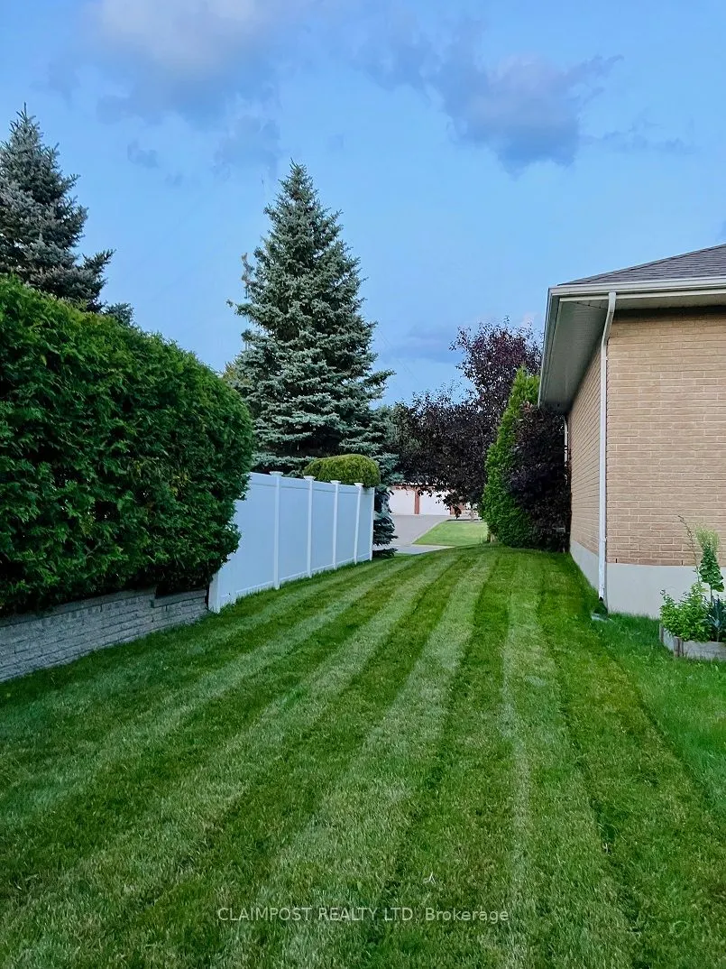 697 Lavigne Boulevard