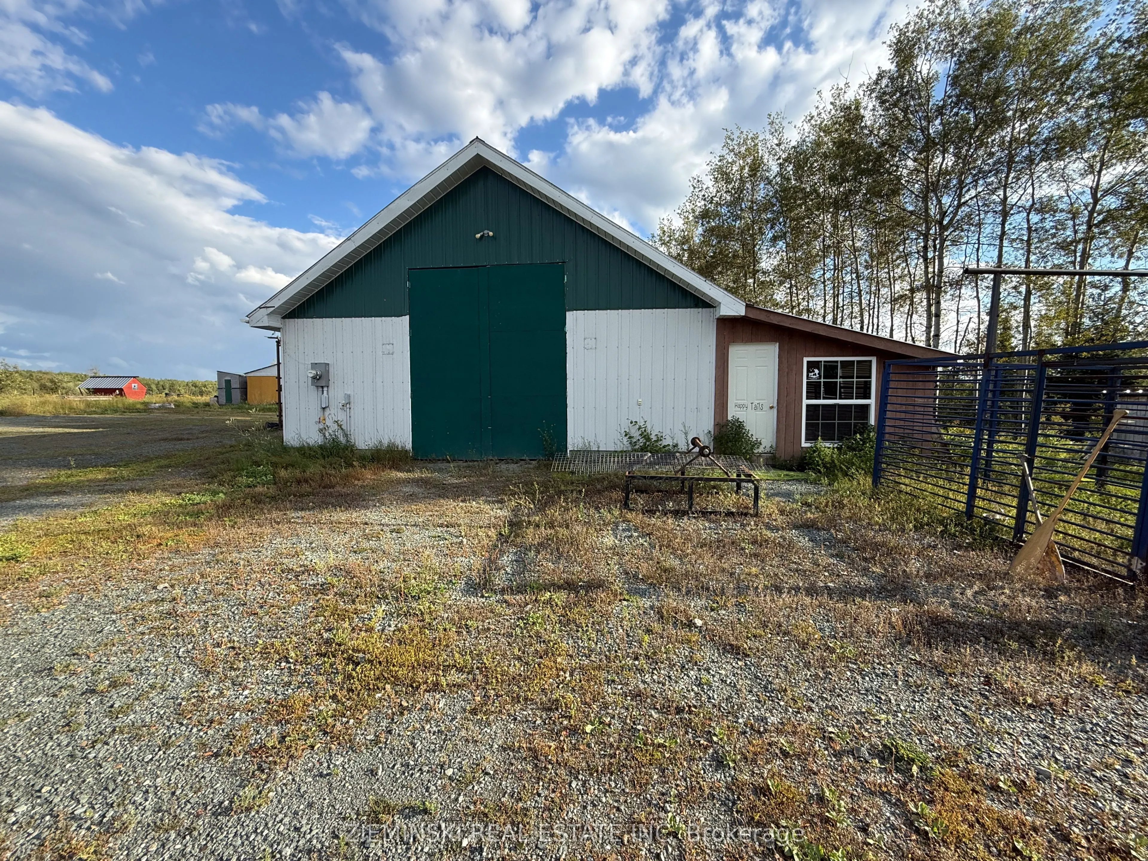1089 Sapphire Road