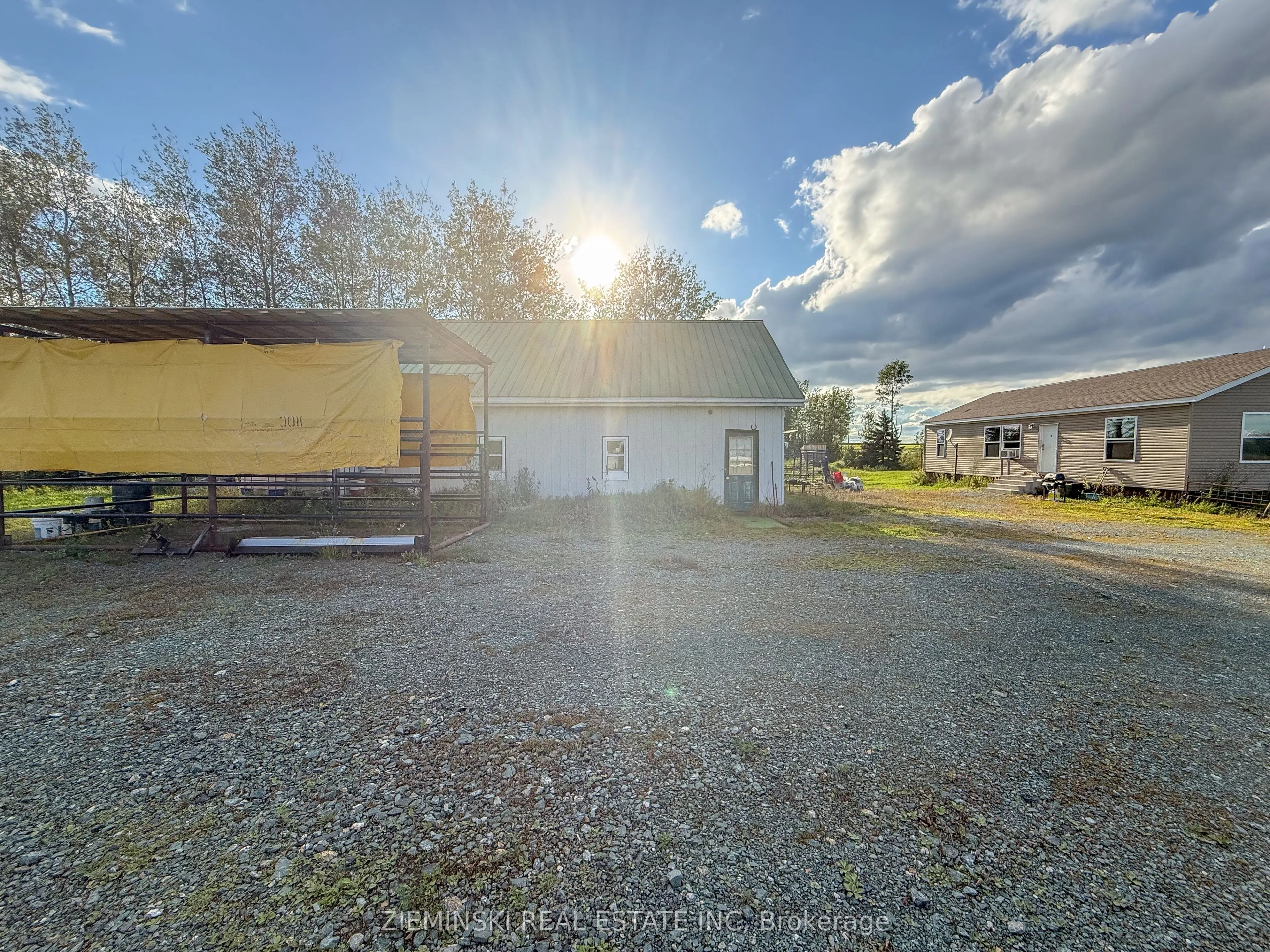 1089 Sapphire Road