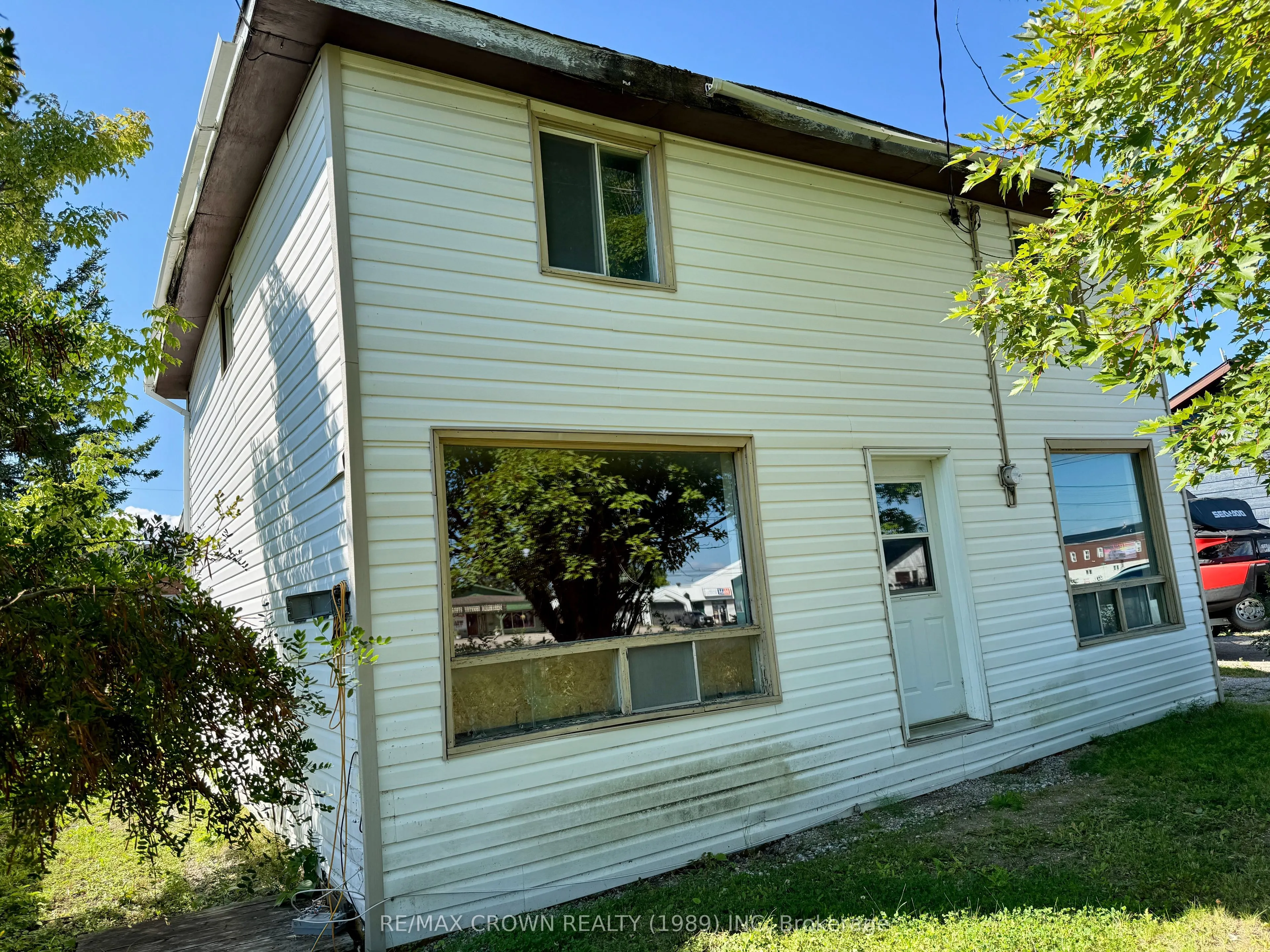 17 Lemarier Street