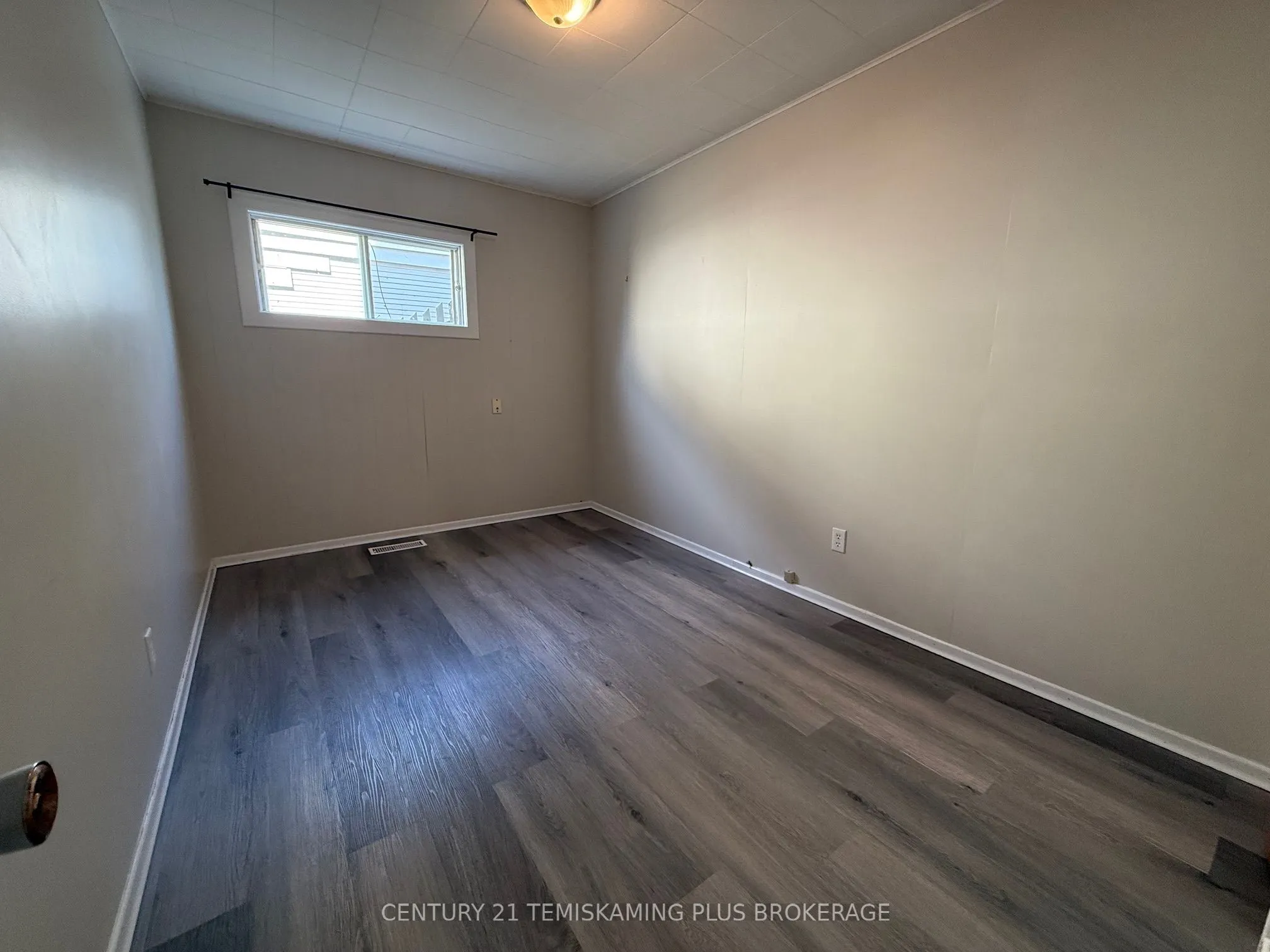 5 Mckelvie Avenue