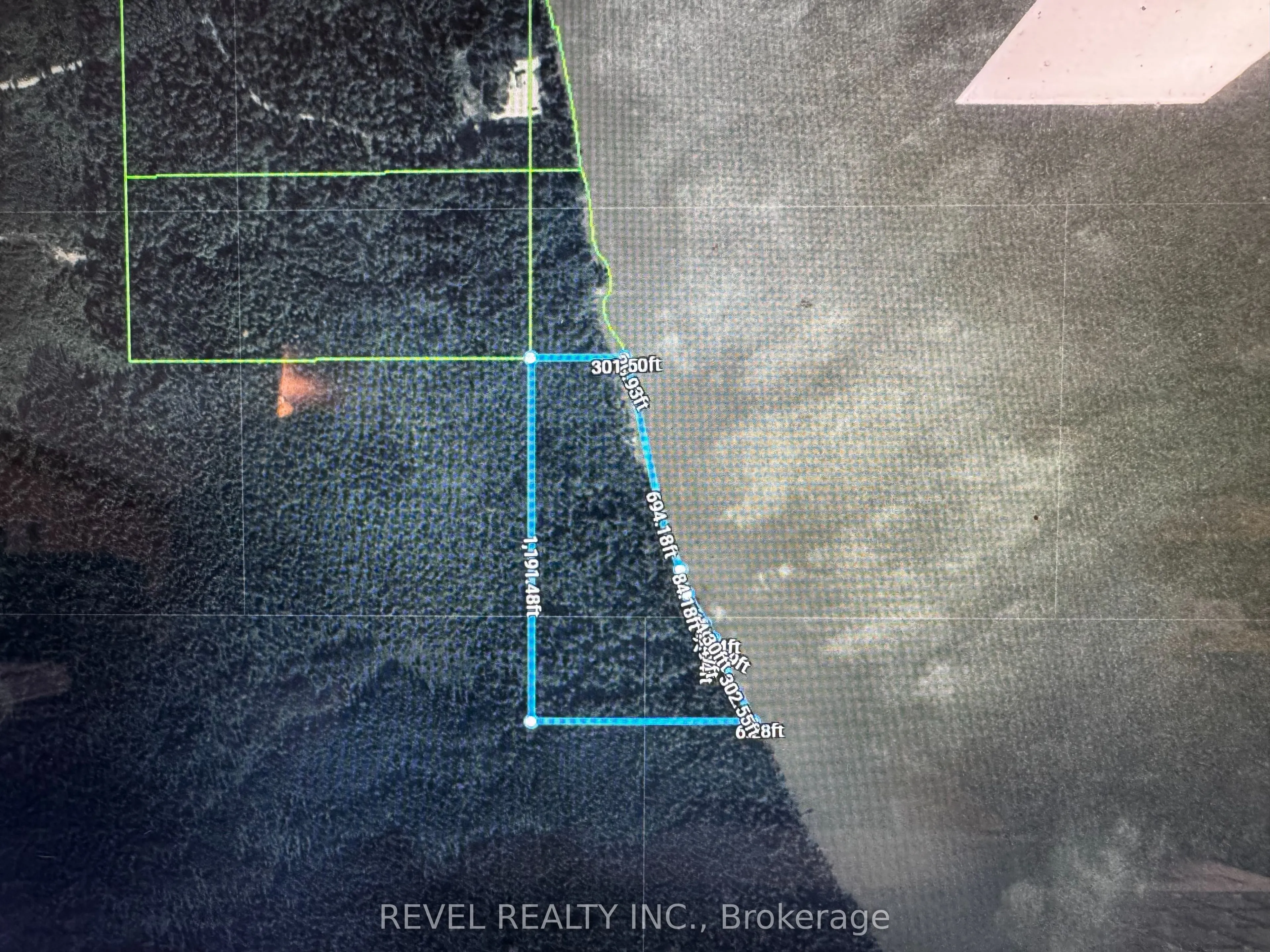 Lot 2 Con 3 Evelyn Township