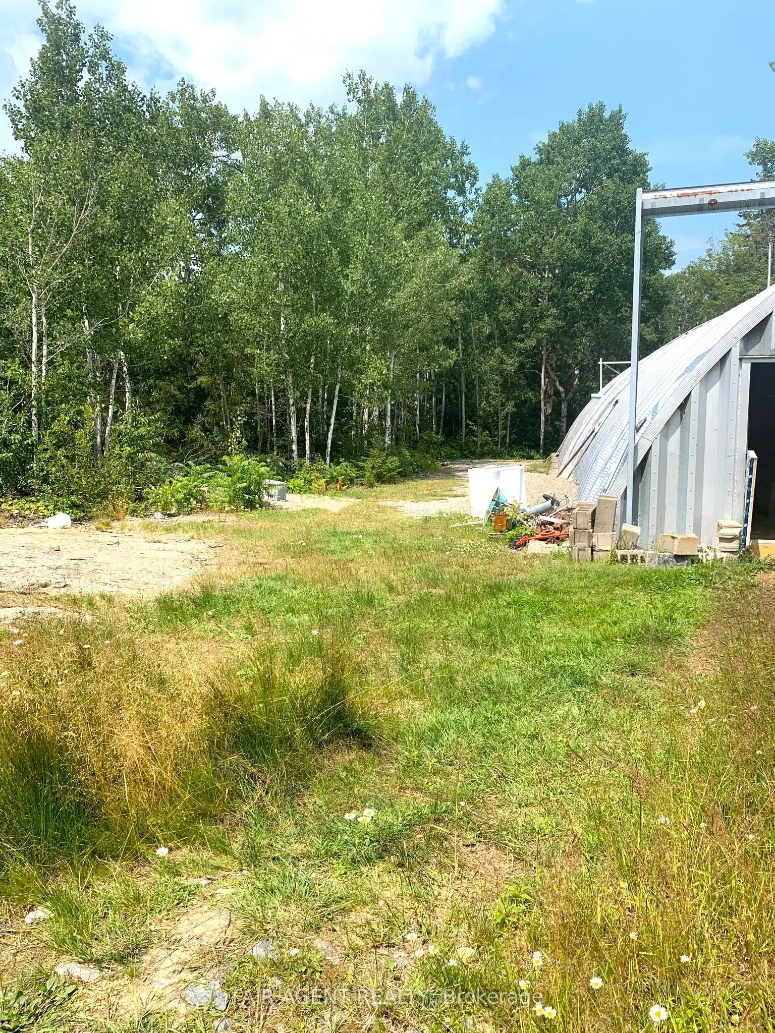 975140 Silver Centre Road