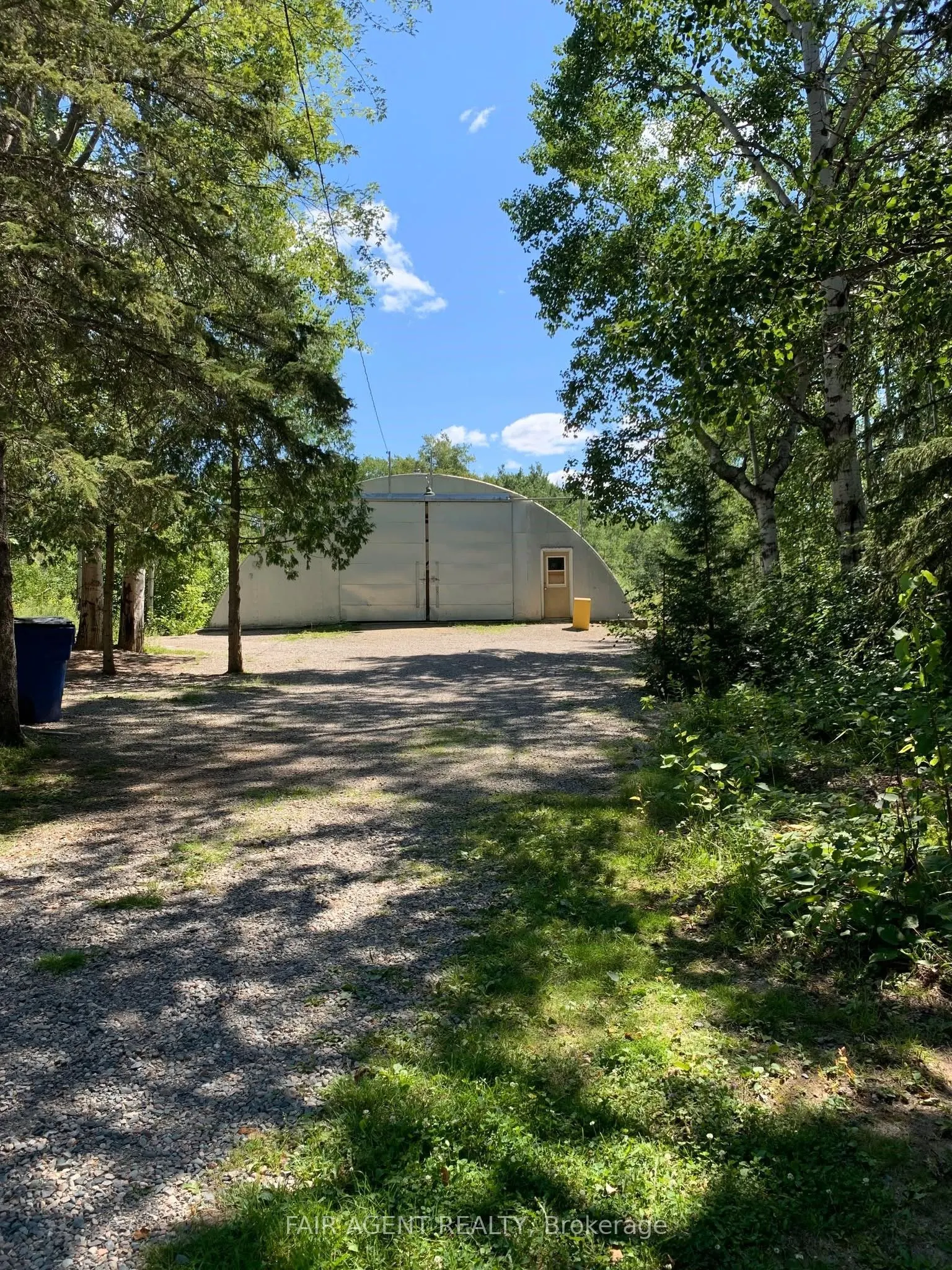 975140 Silver Centre Road