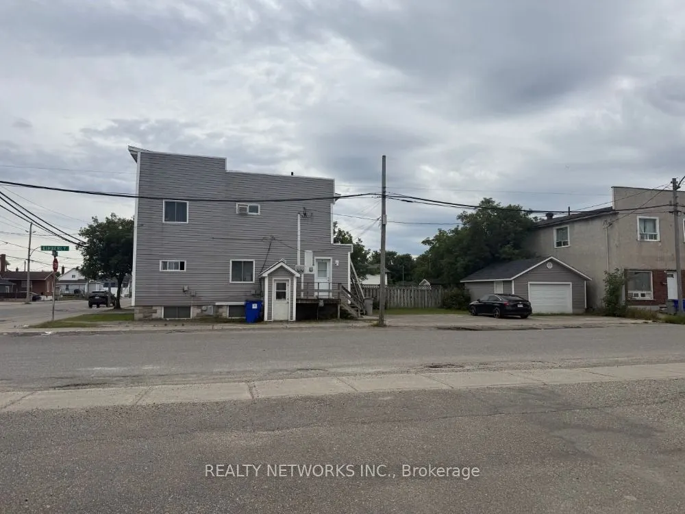 315 Pine Street S
