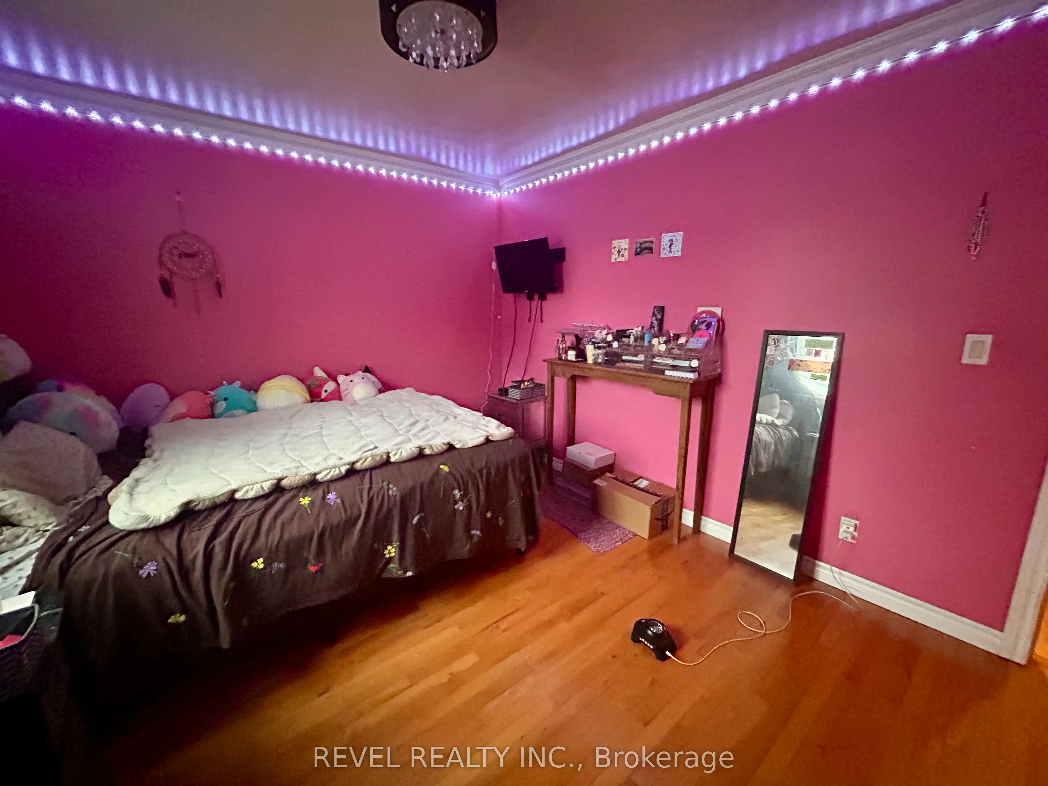 354 Seventeenth Avenue