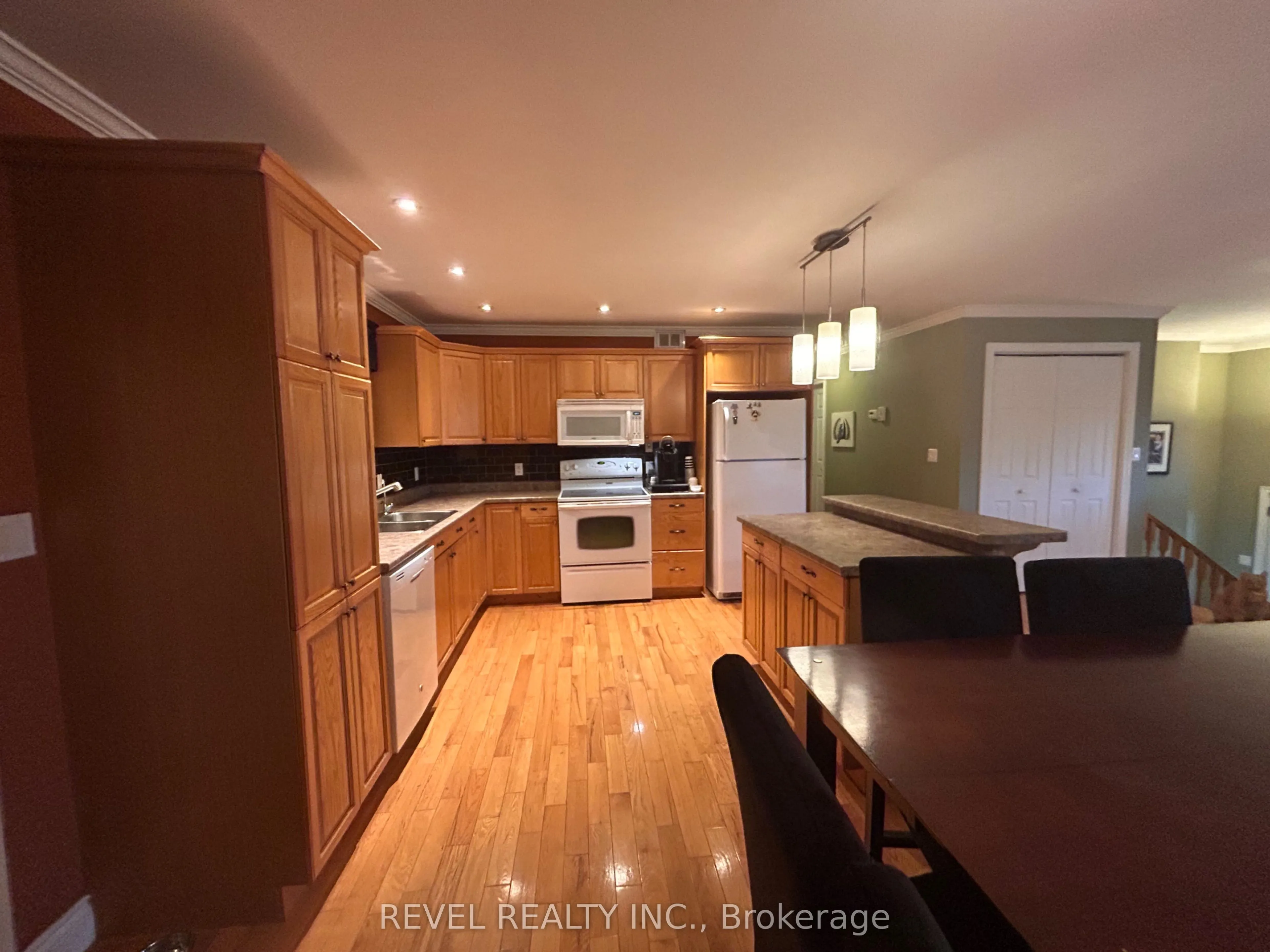 354 Seventeenth Avenue