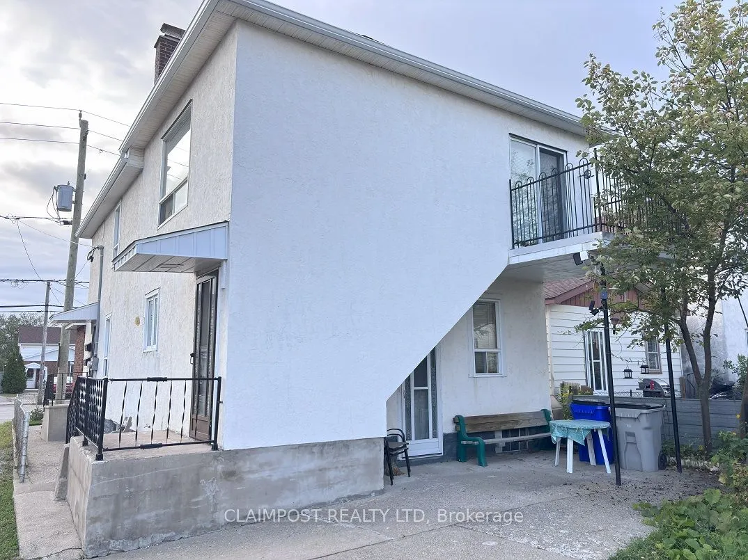 400 Pine Street S