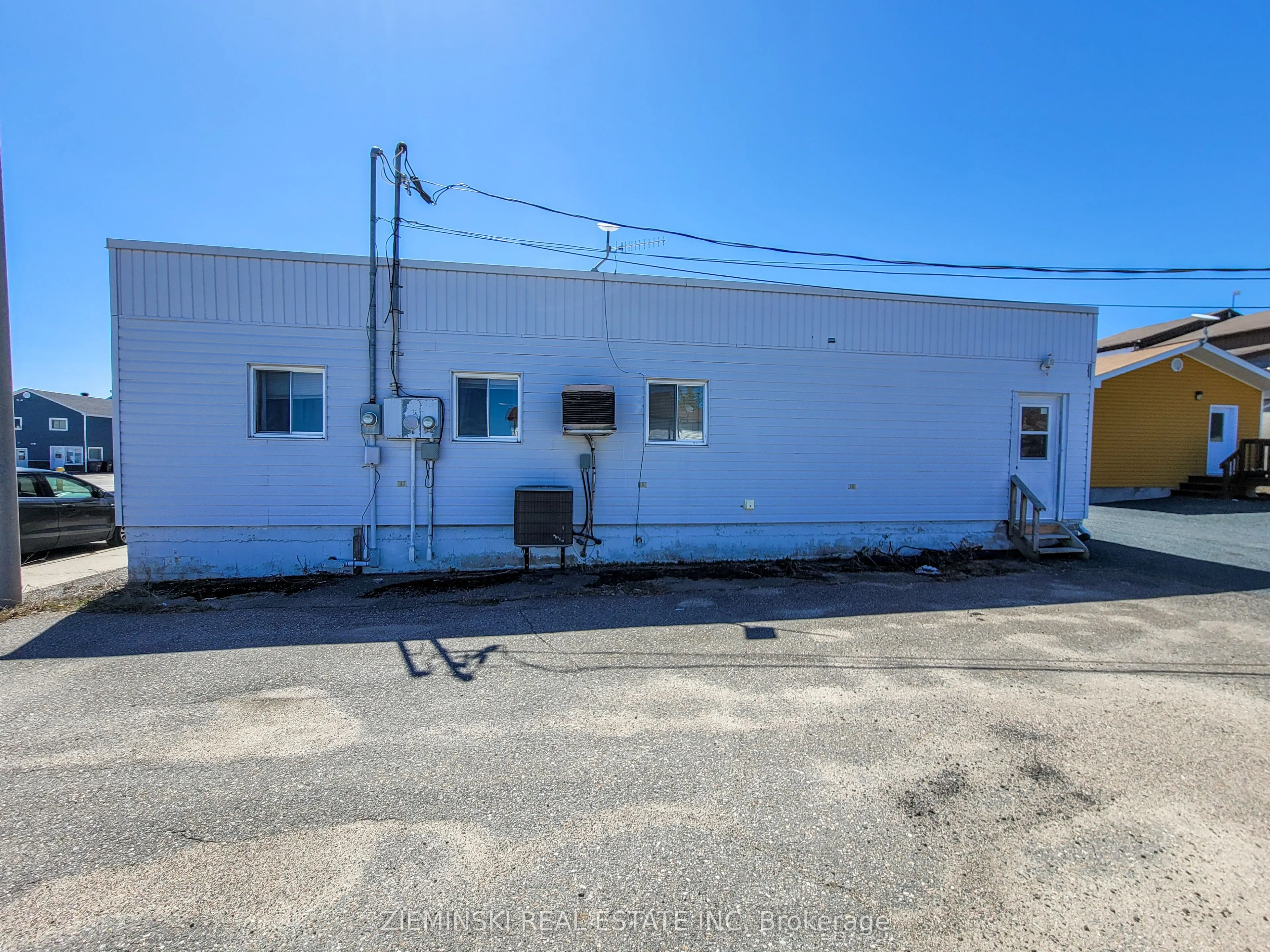 190 Main Street