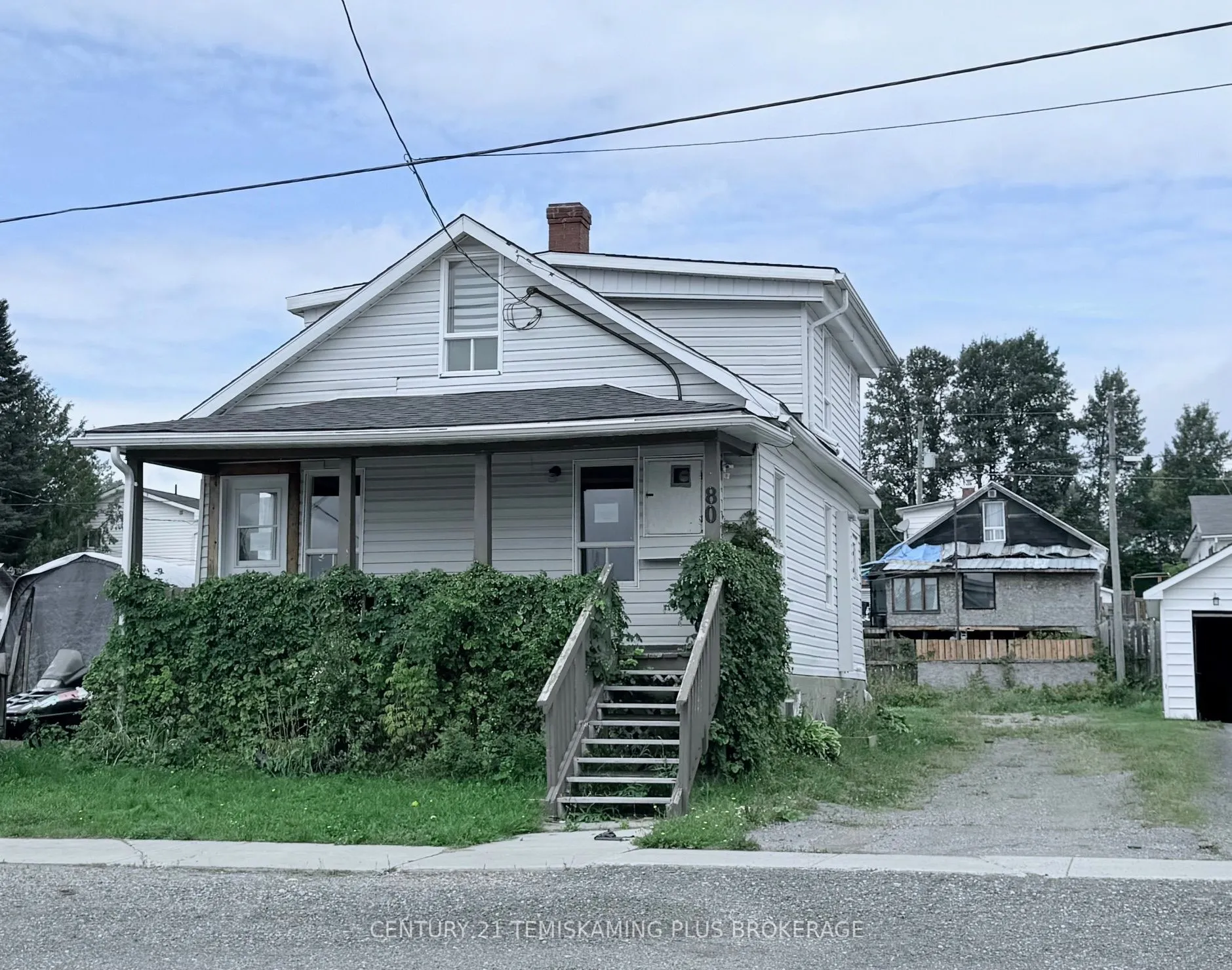 80 Poplar Avenue