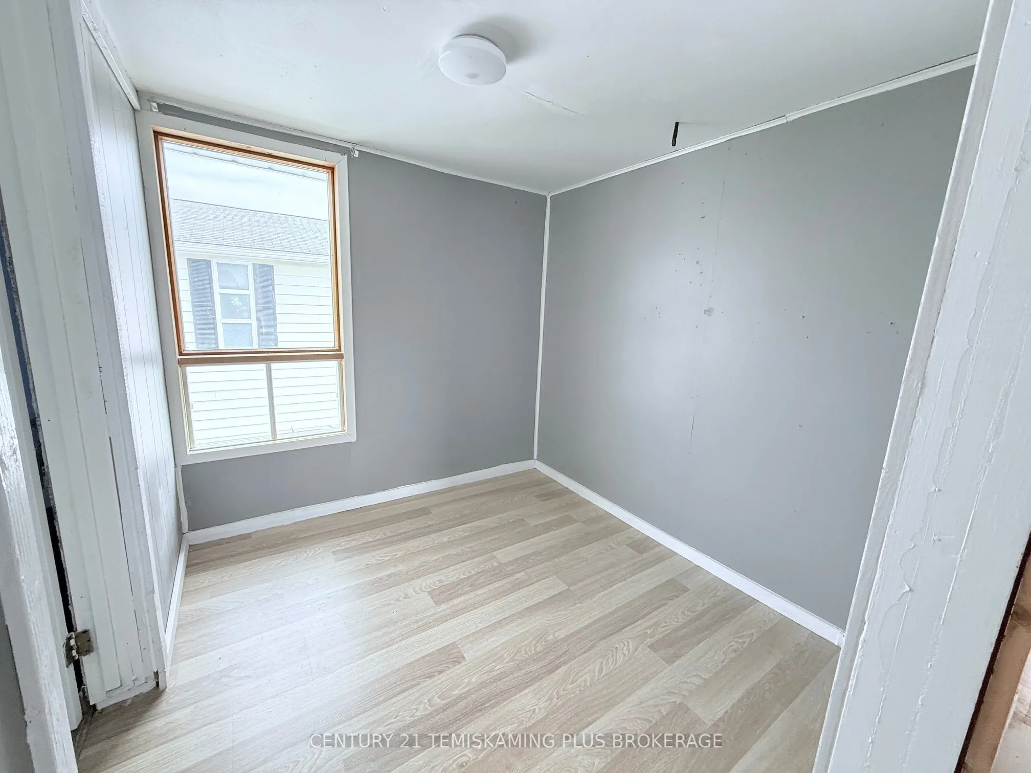 80 Poplar Avenue