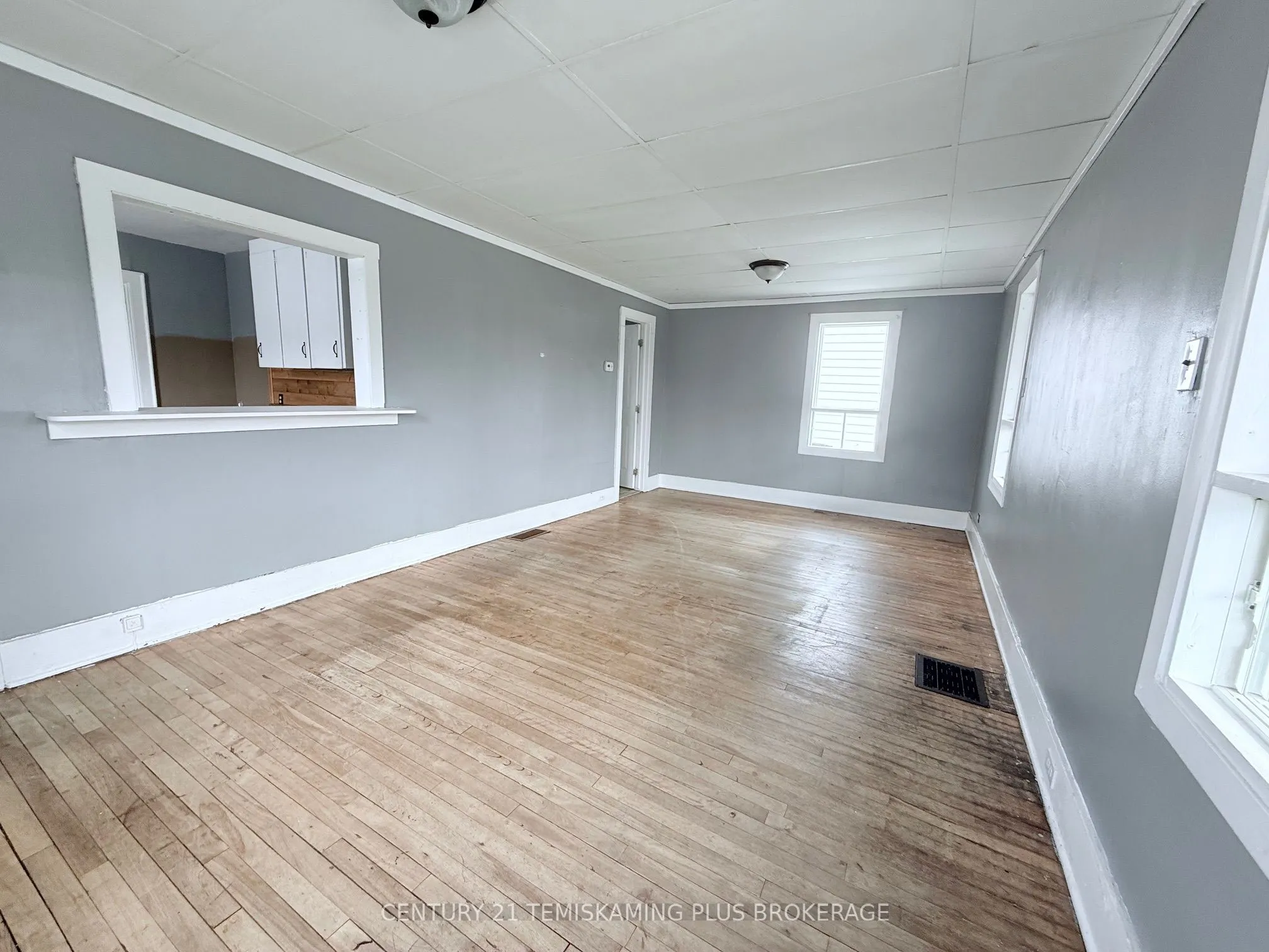 80 Poplar Avenue