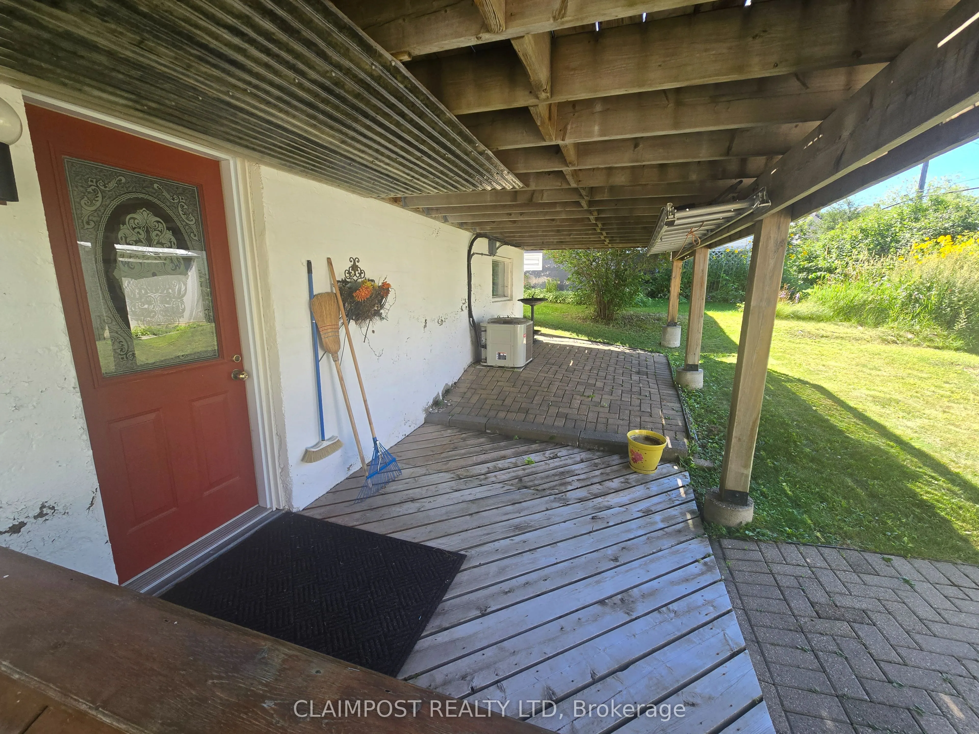 211 Hemlock Street