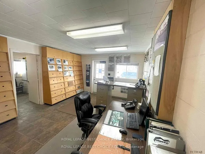 332407 Highway 11 N