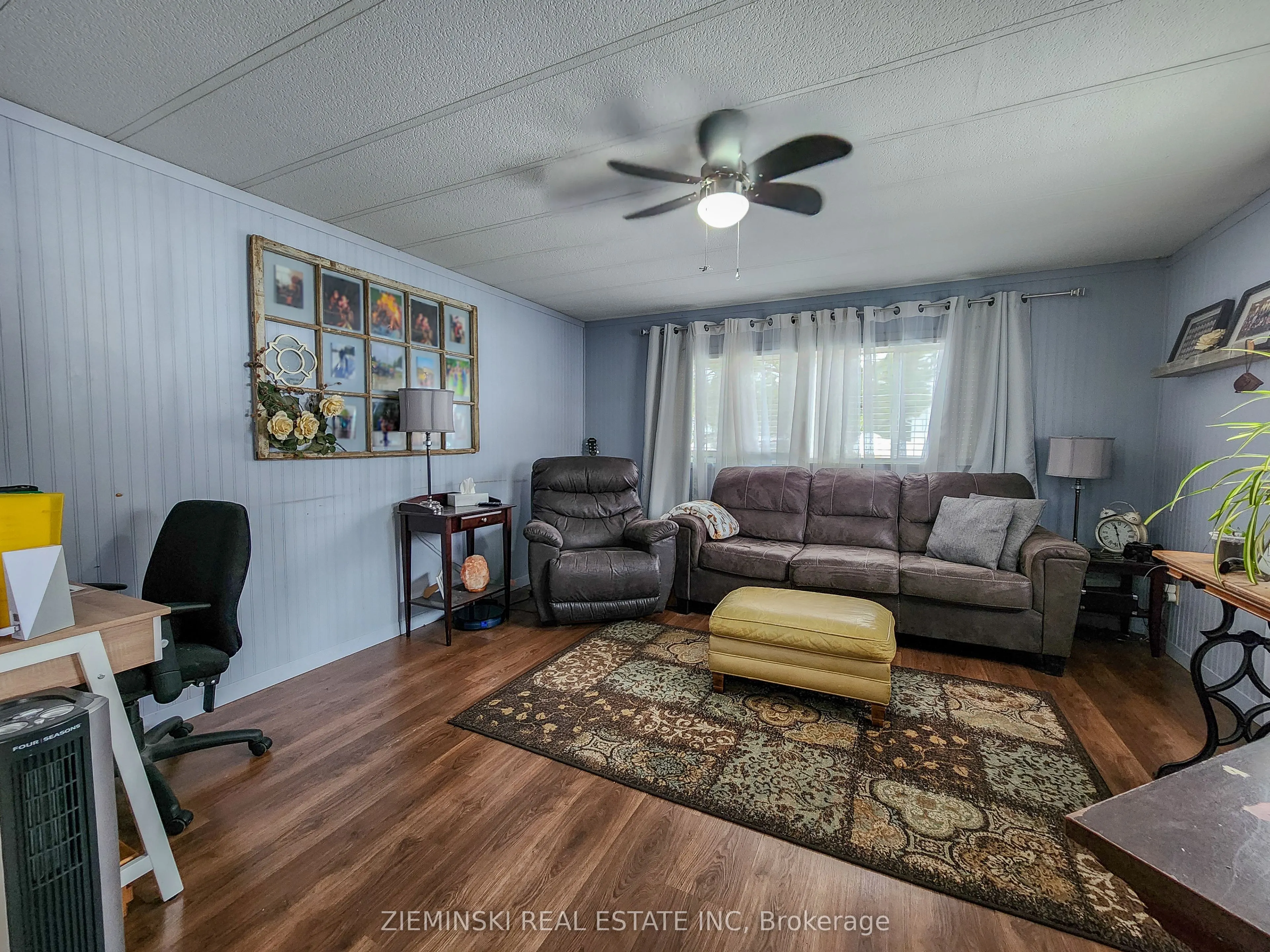 21-8885 11 Highway