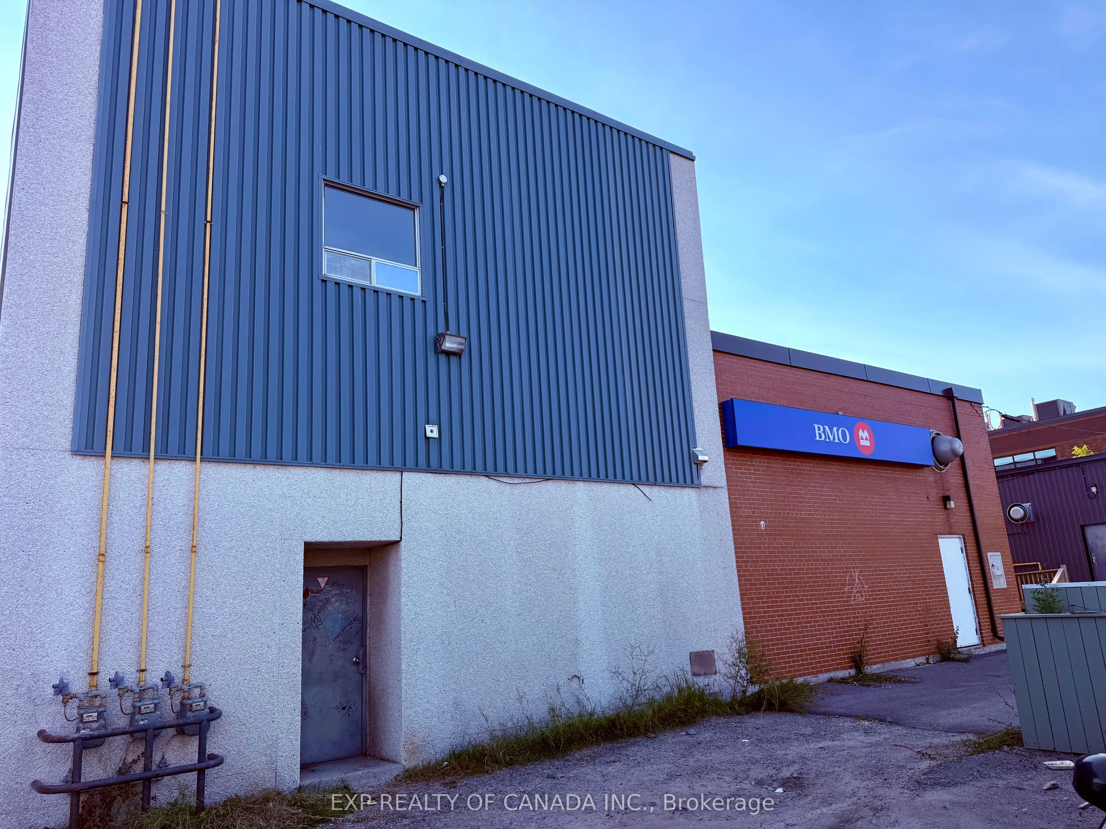 23-25 Pine Street S