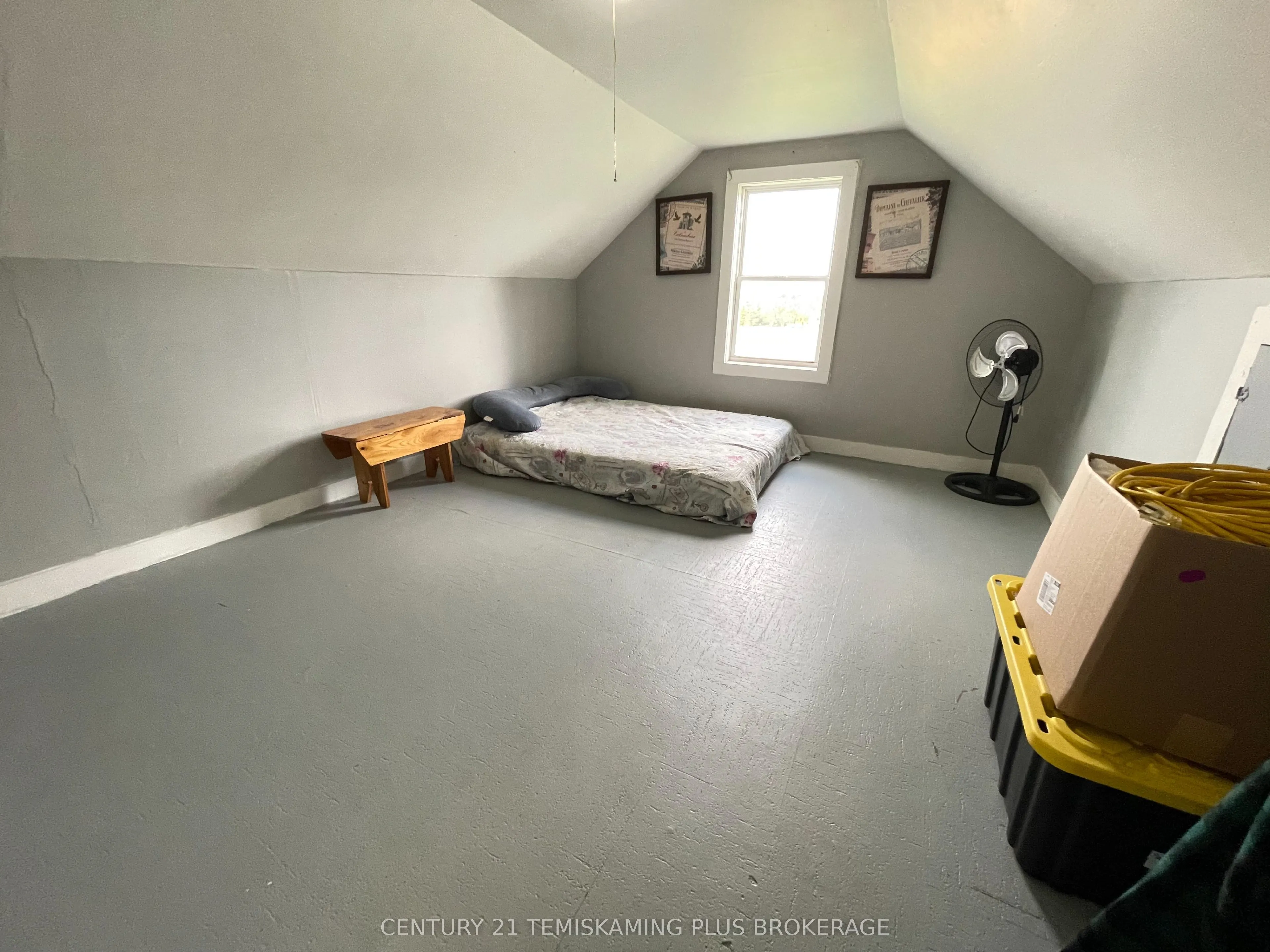 253156 Roger's Road