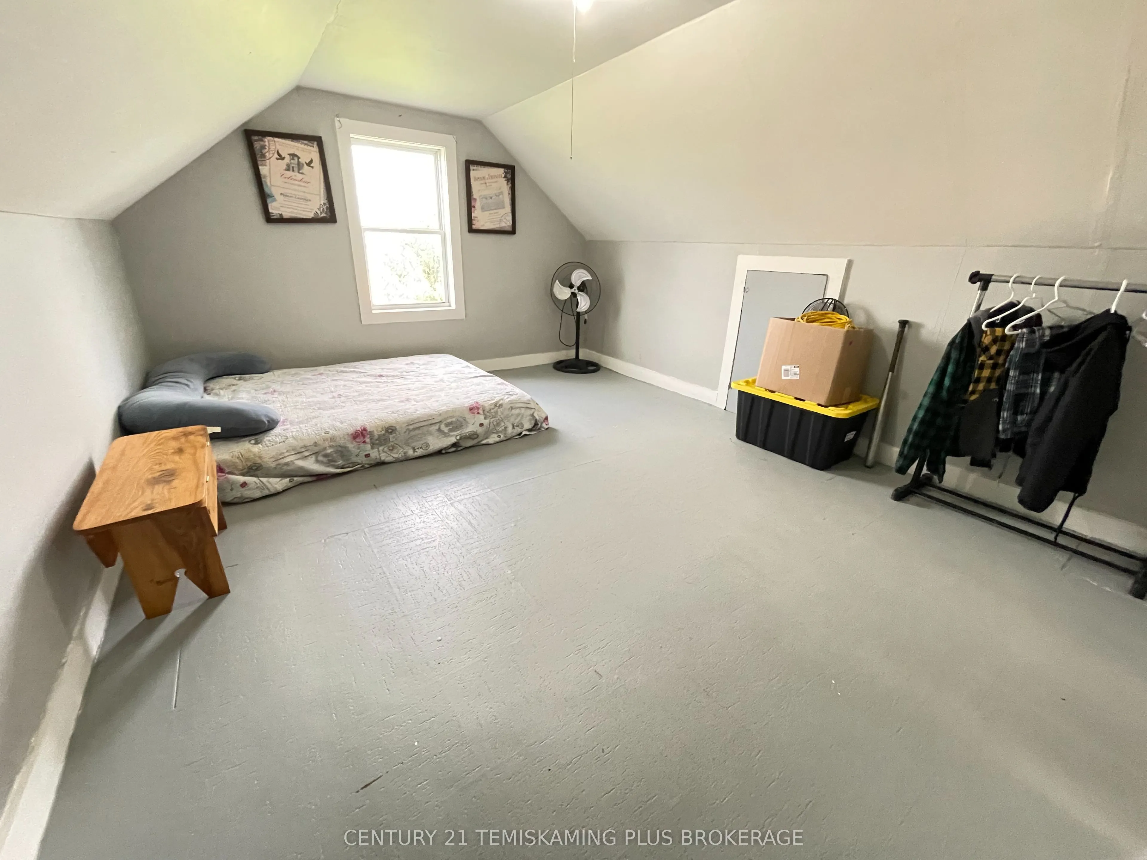 253156 Roger's Road