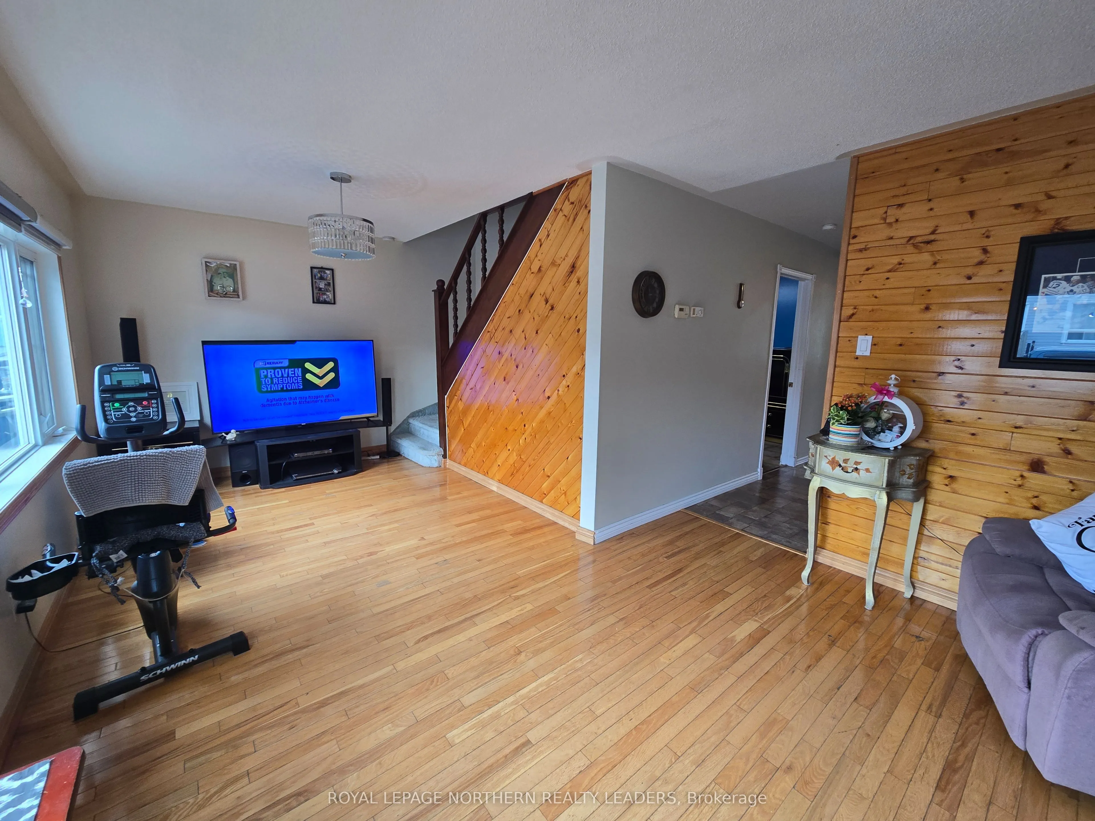 8 Borden Avenue