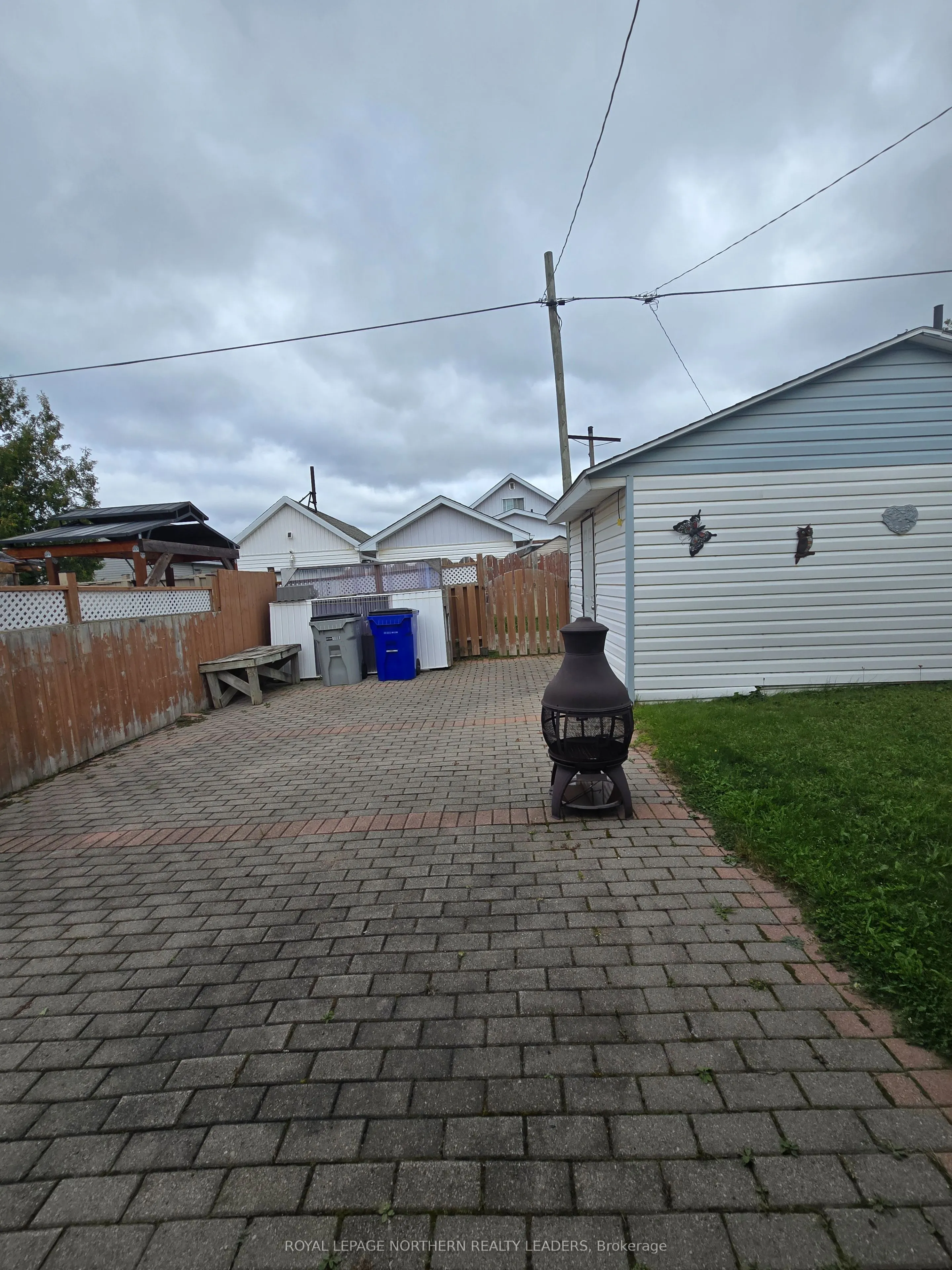 8 Borden Avenue