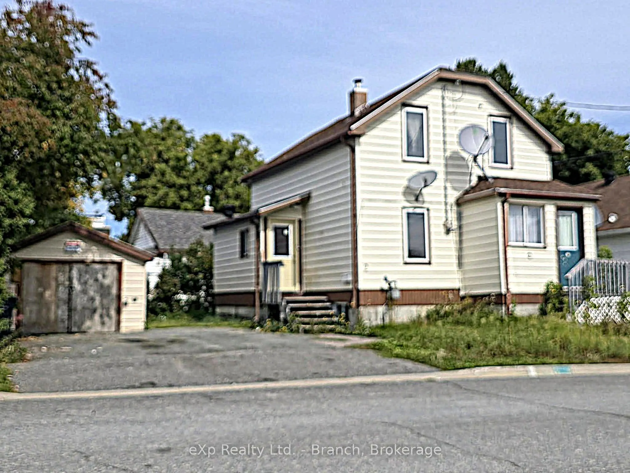 2 Dixon Avenue