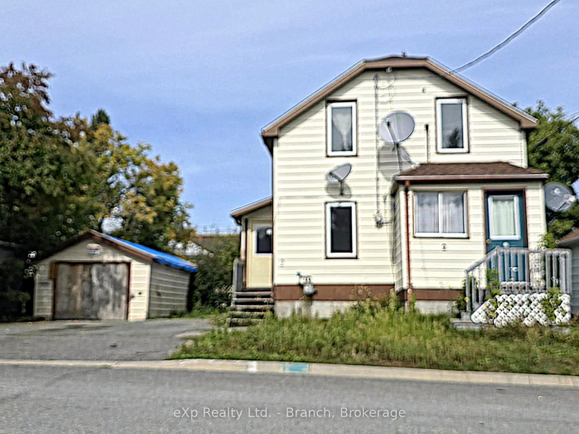 2 Dixon Avenue