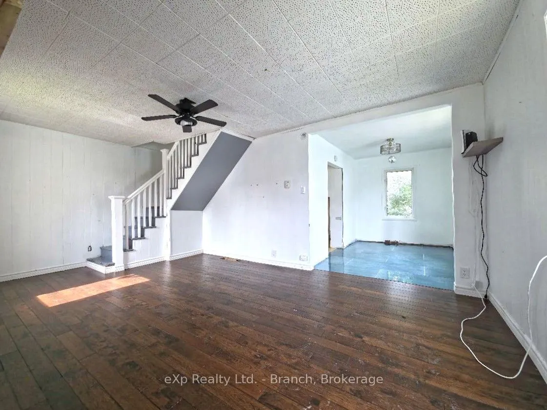 2 Dixon Avenue