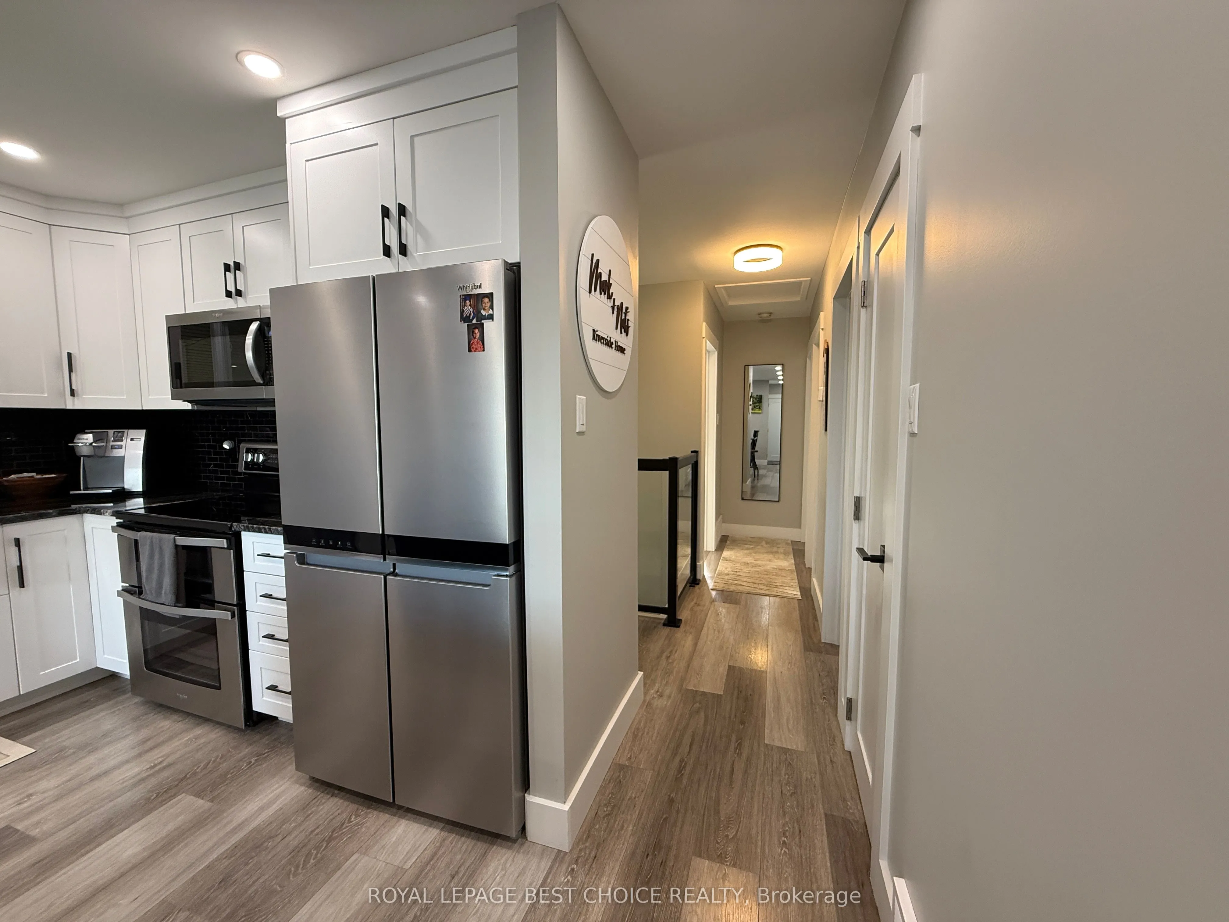 260 Pine Street W