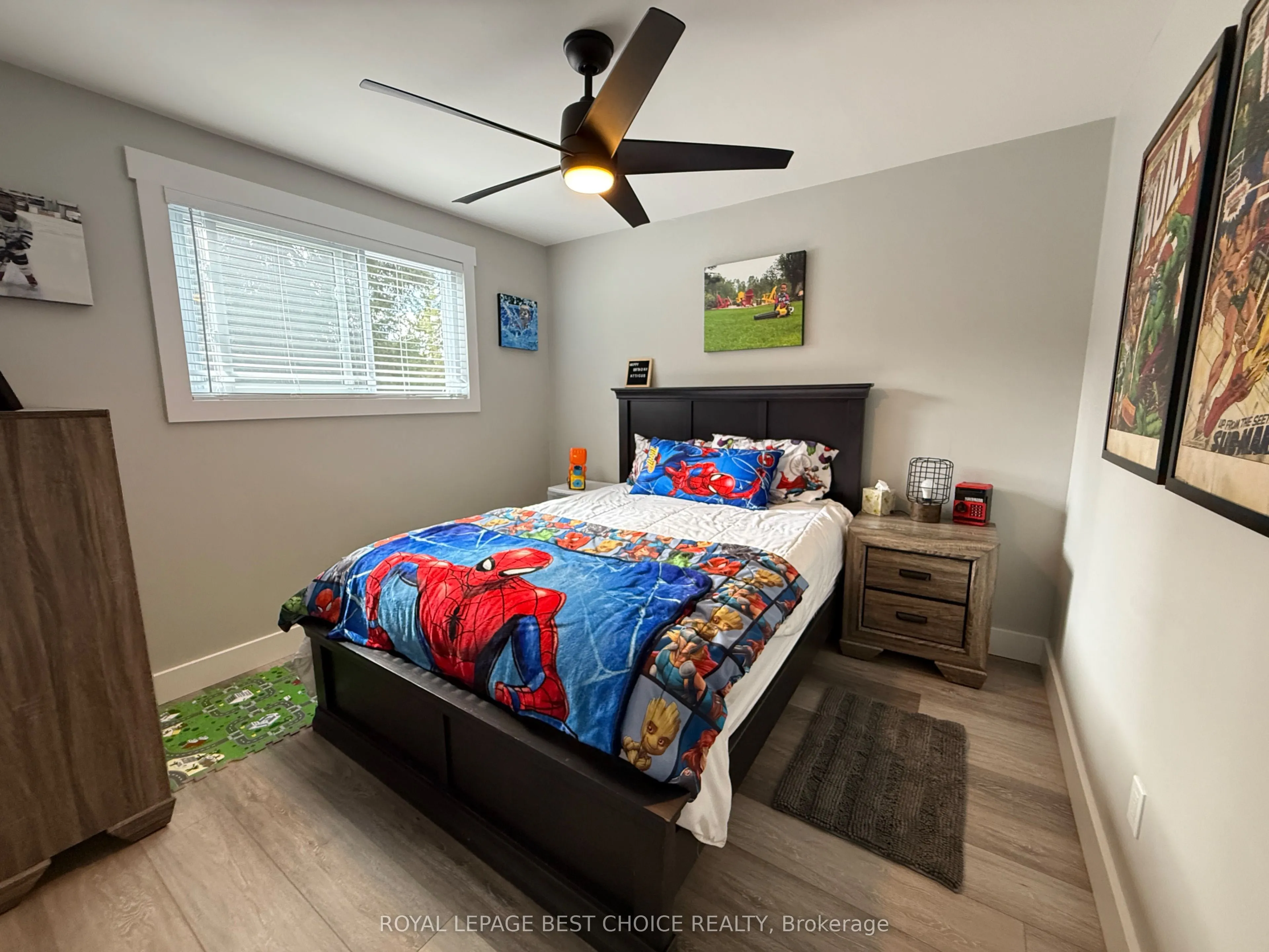 260 Pine Street W