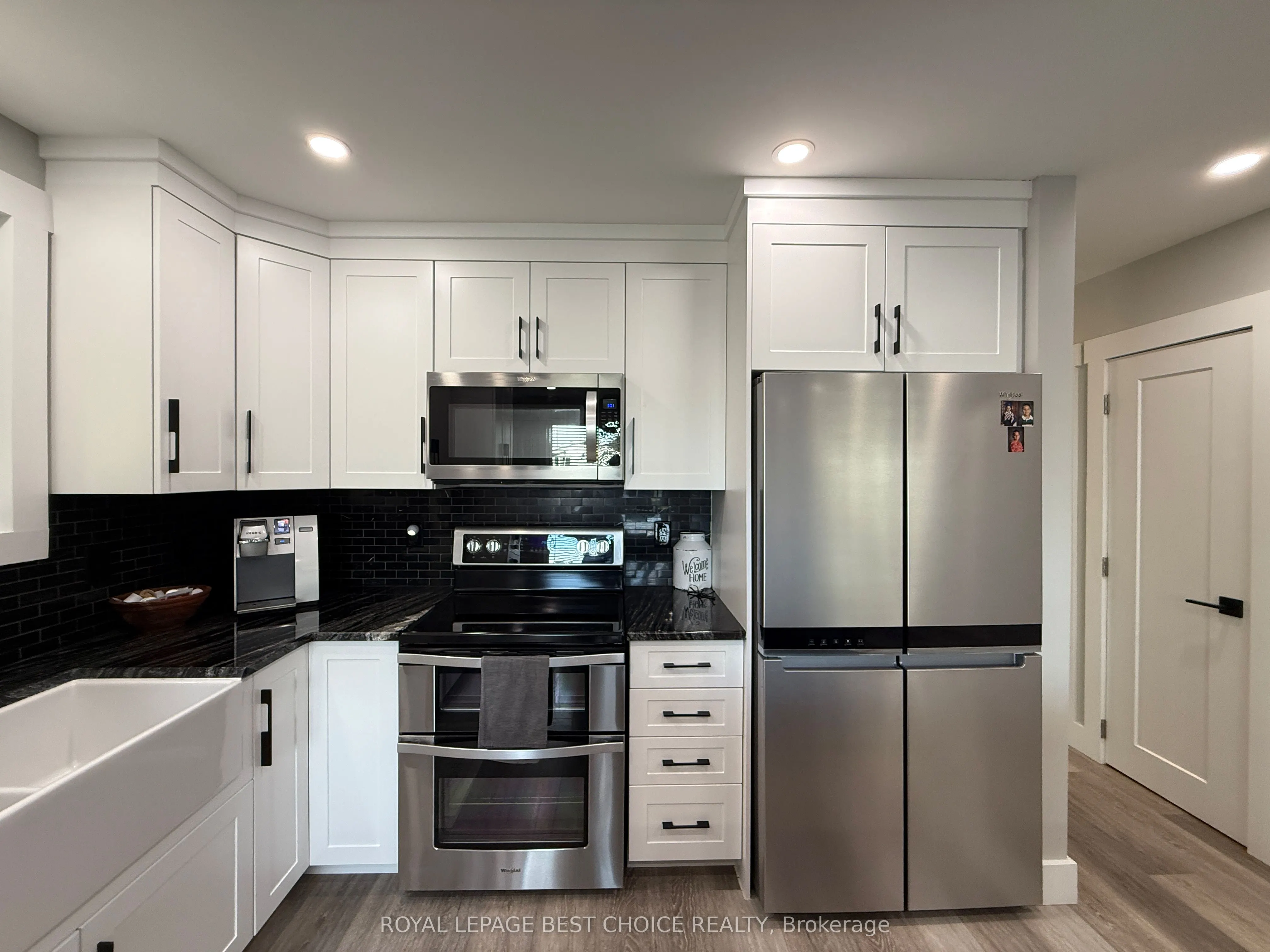 260 Pine Street W