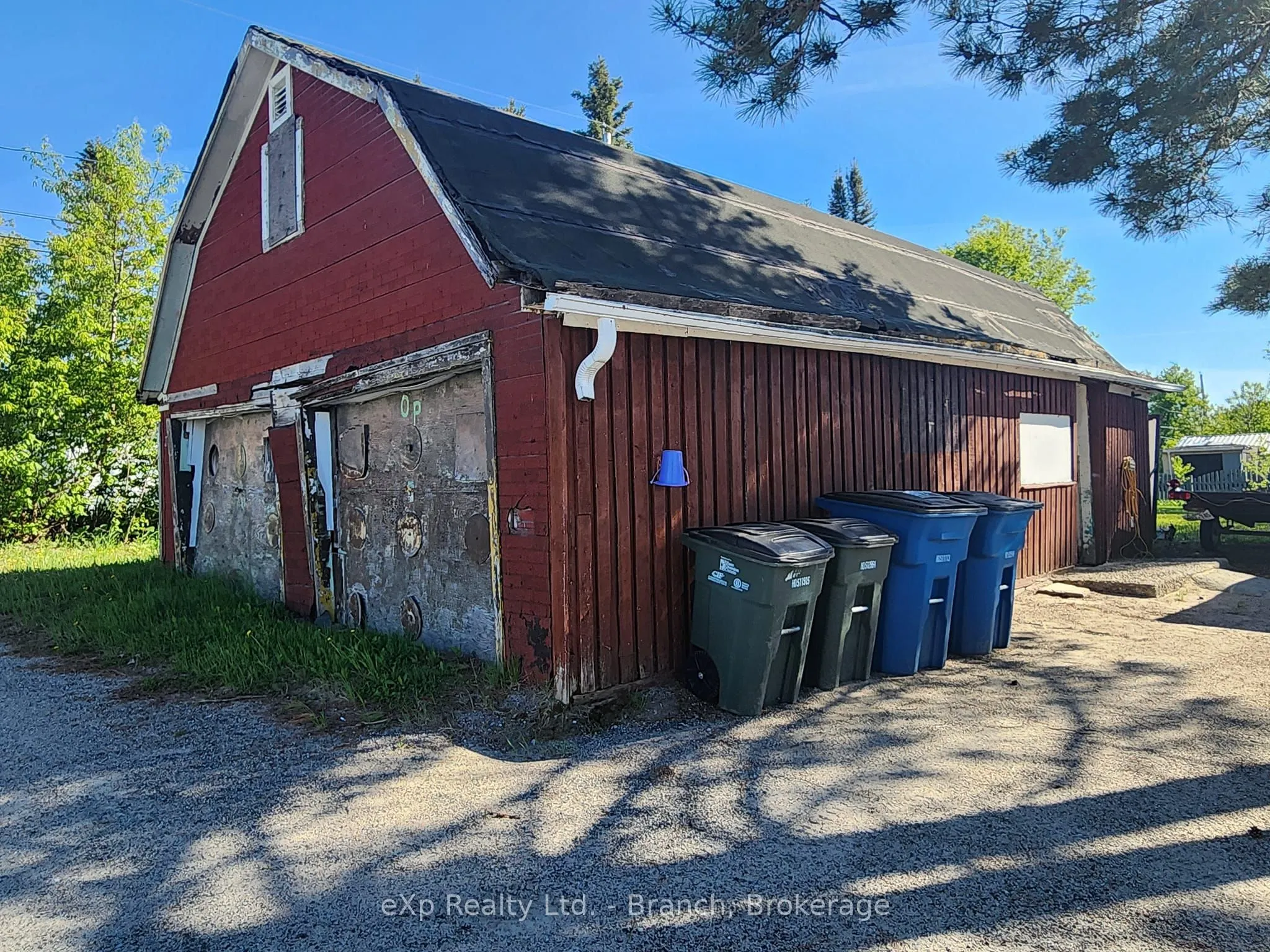 38 Huron Road