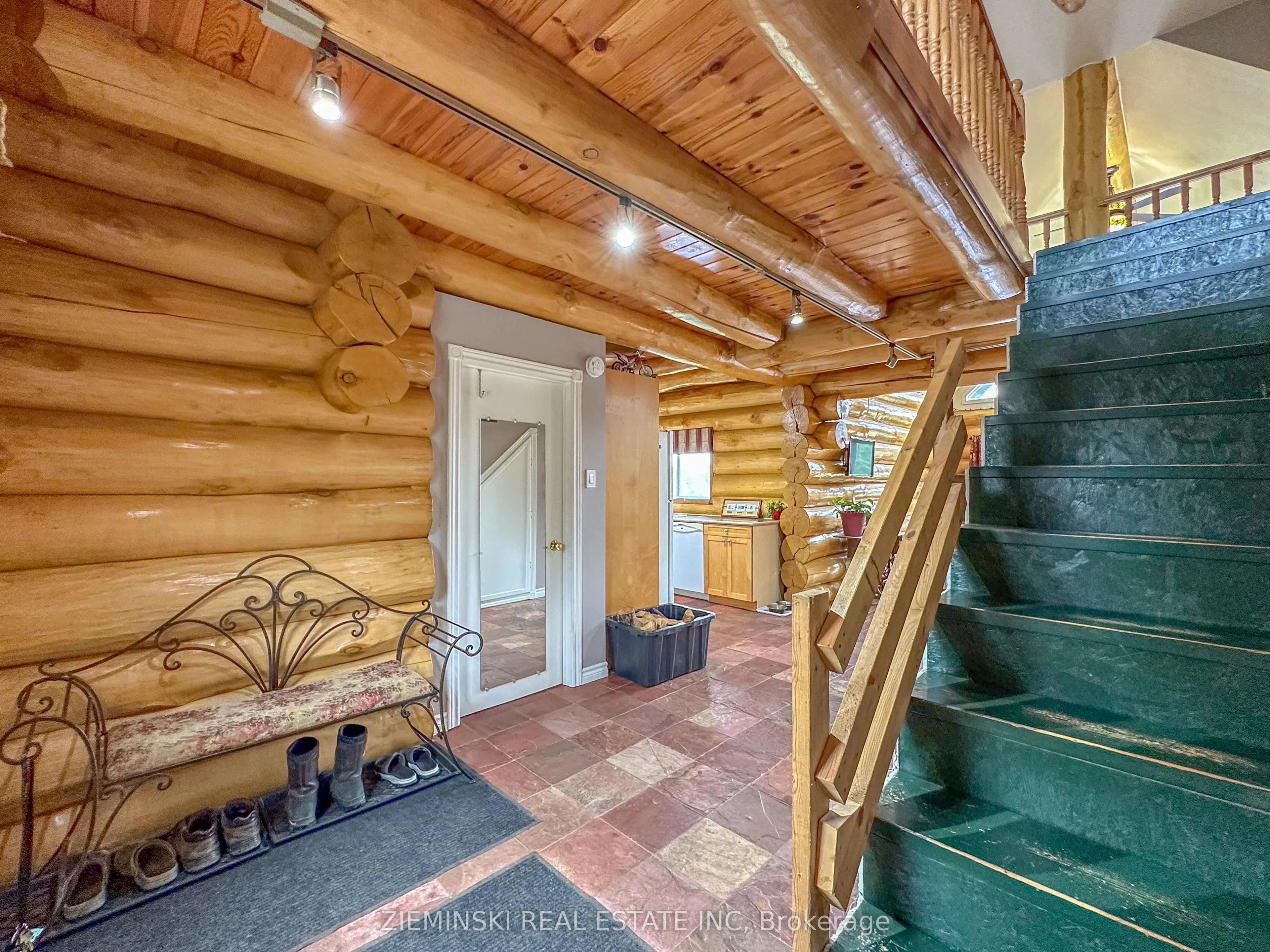 4621 Frederick House Lake Road