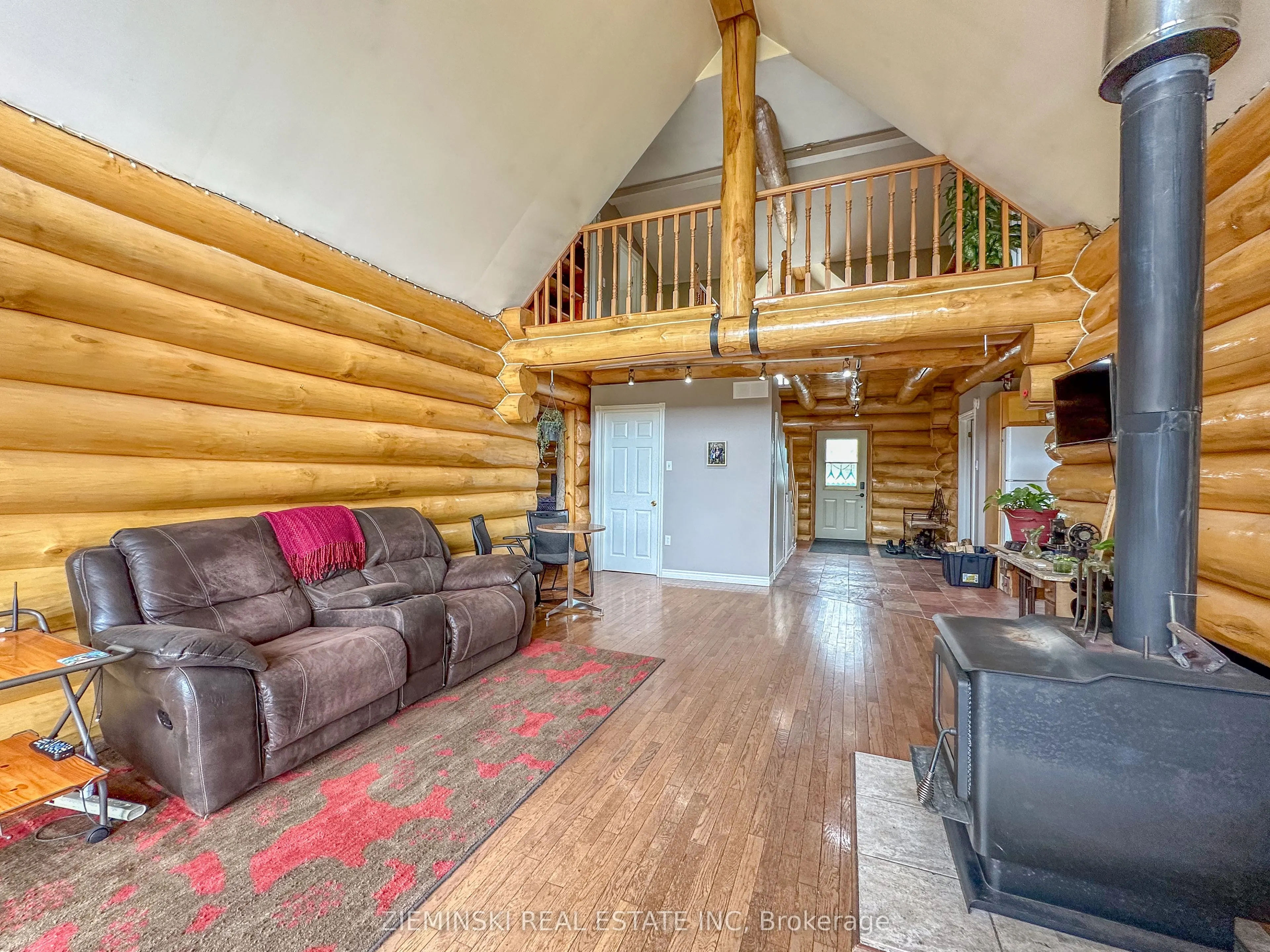 4621 Frederick House Lake Road